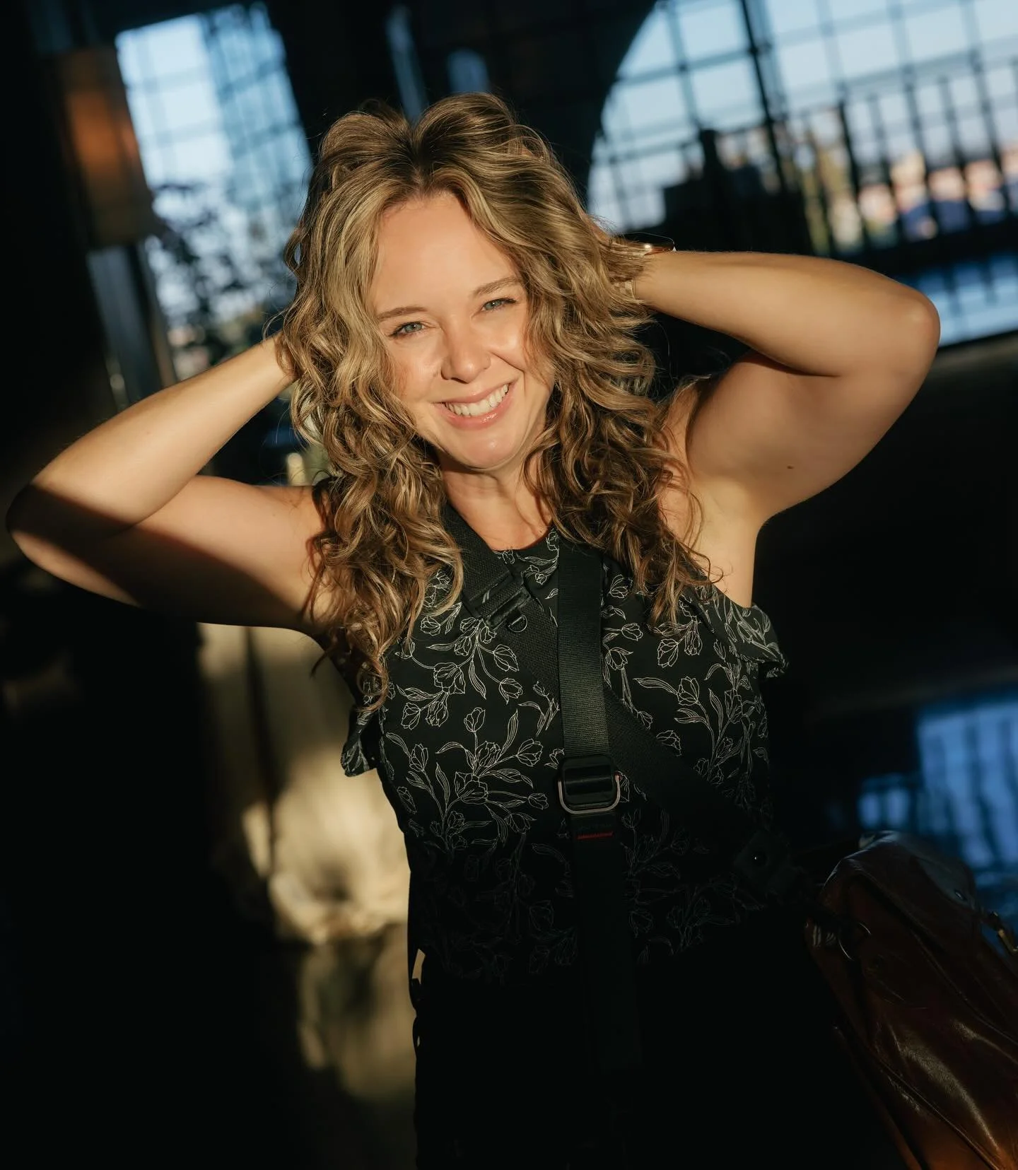 Shout out to @pedroescobarphoto for always taking cute pics of me when we work together ☺️