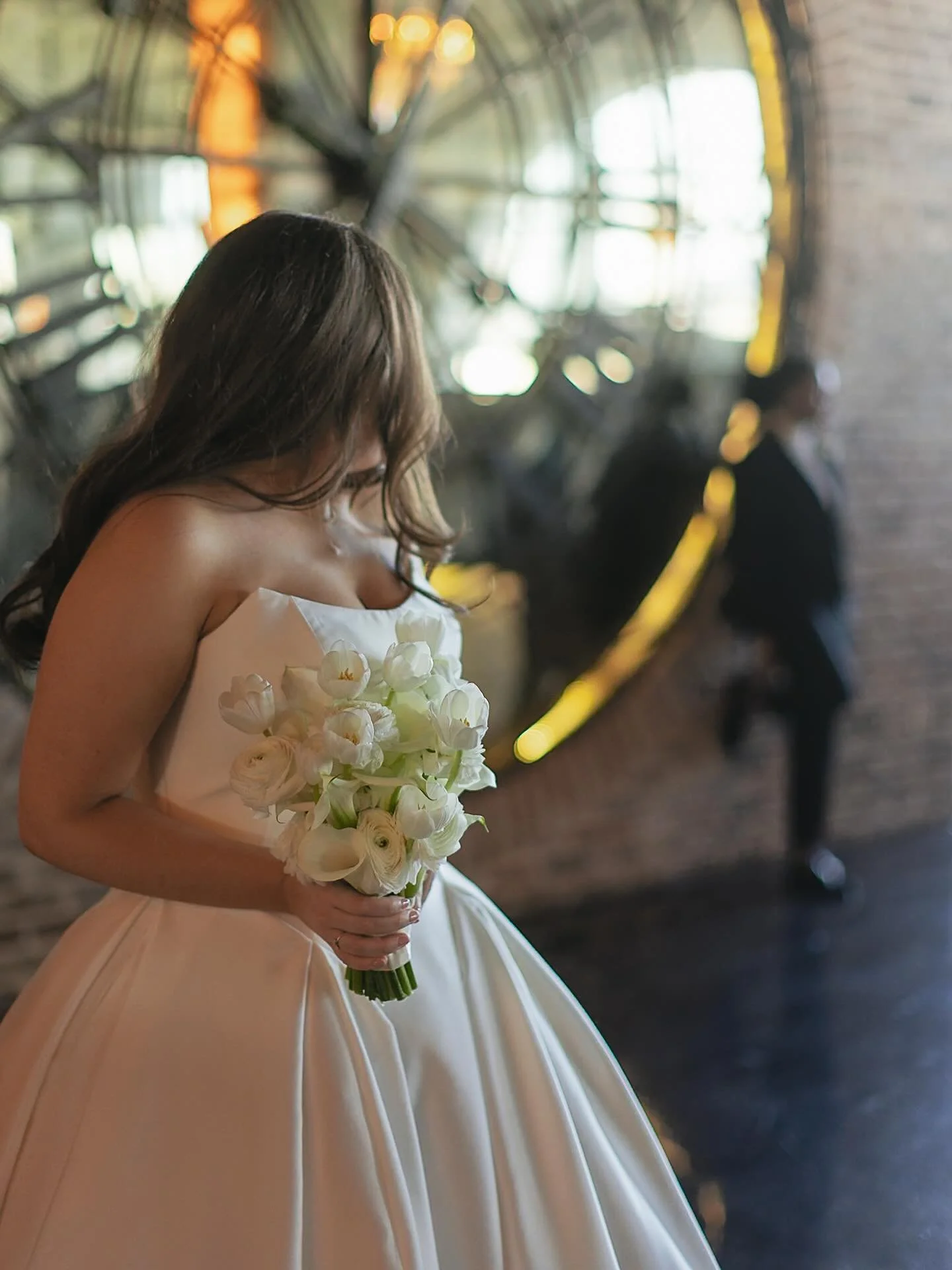 The softest kind of anticipation. There&rsquo;s something about a first look that lets the sweetness settle in.