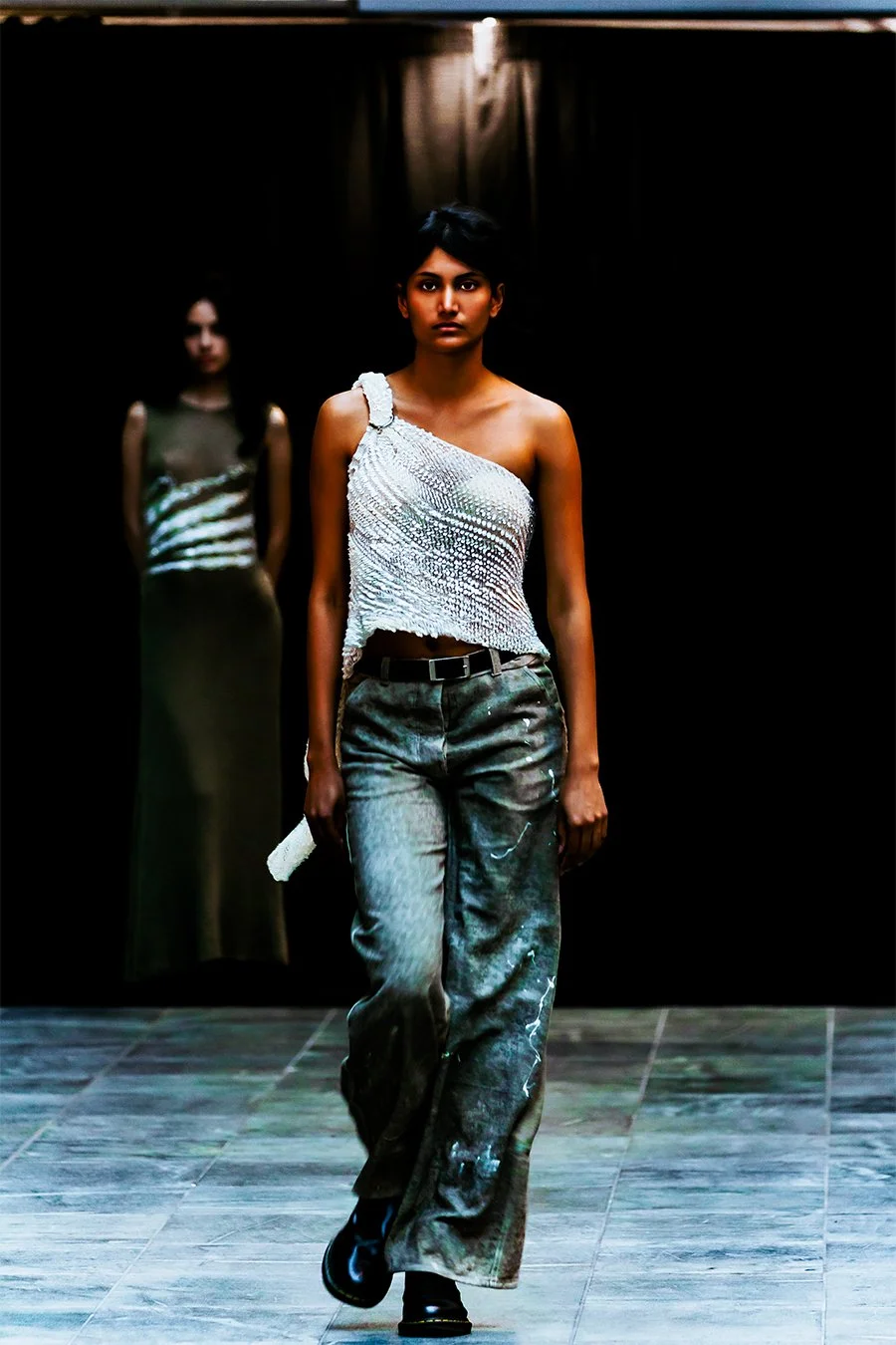 AUT.28 [portrait].jpg