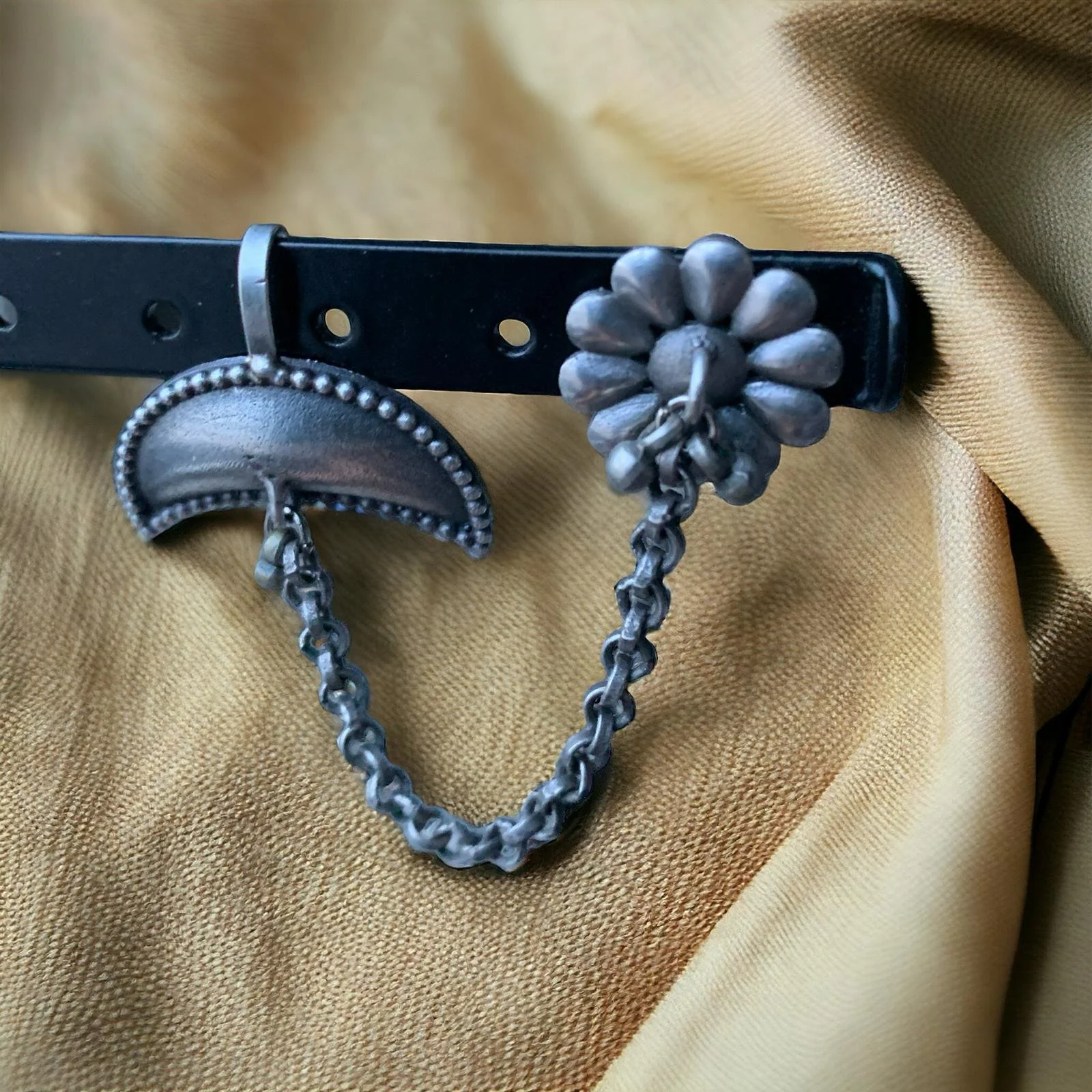 OXIDIZED SAHARA EARRING