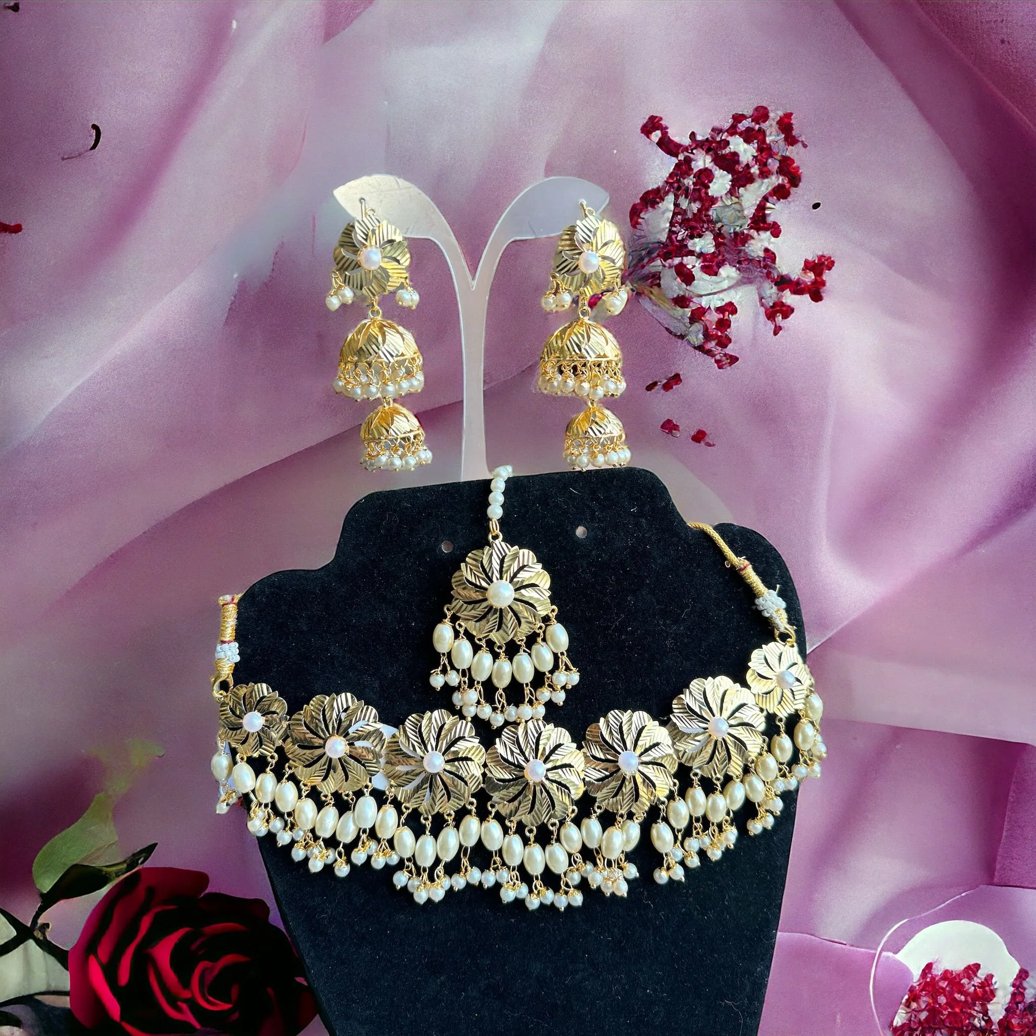 TRADITIONAL GOLD PLATED SET