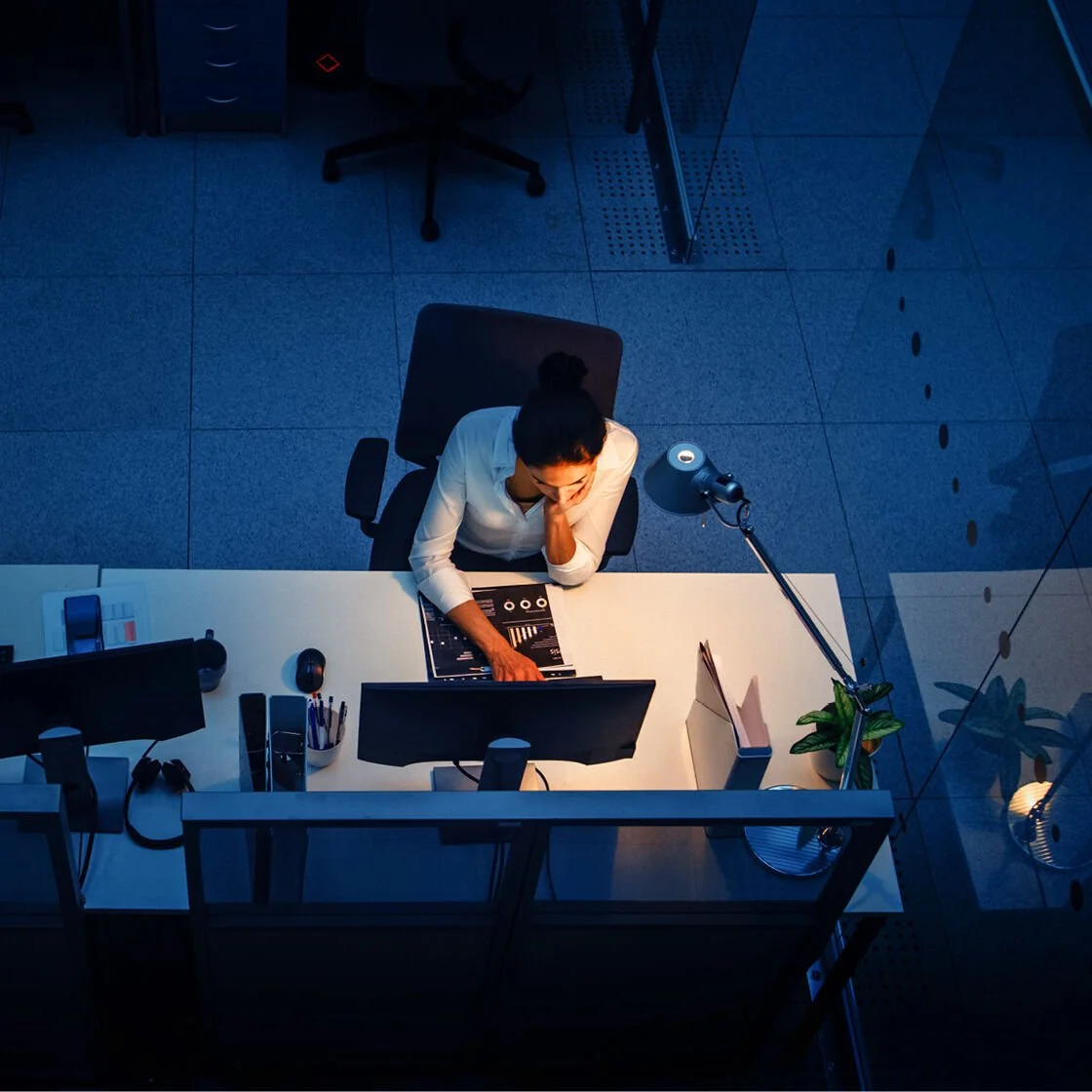 7 time sucks that are keeping you late at work – and how to solve them