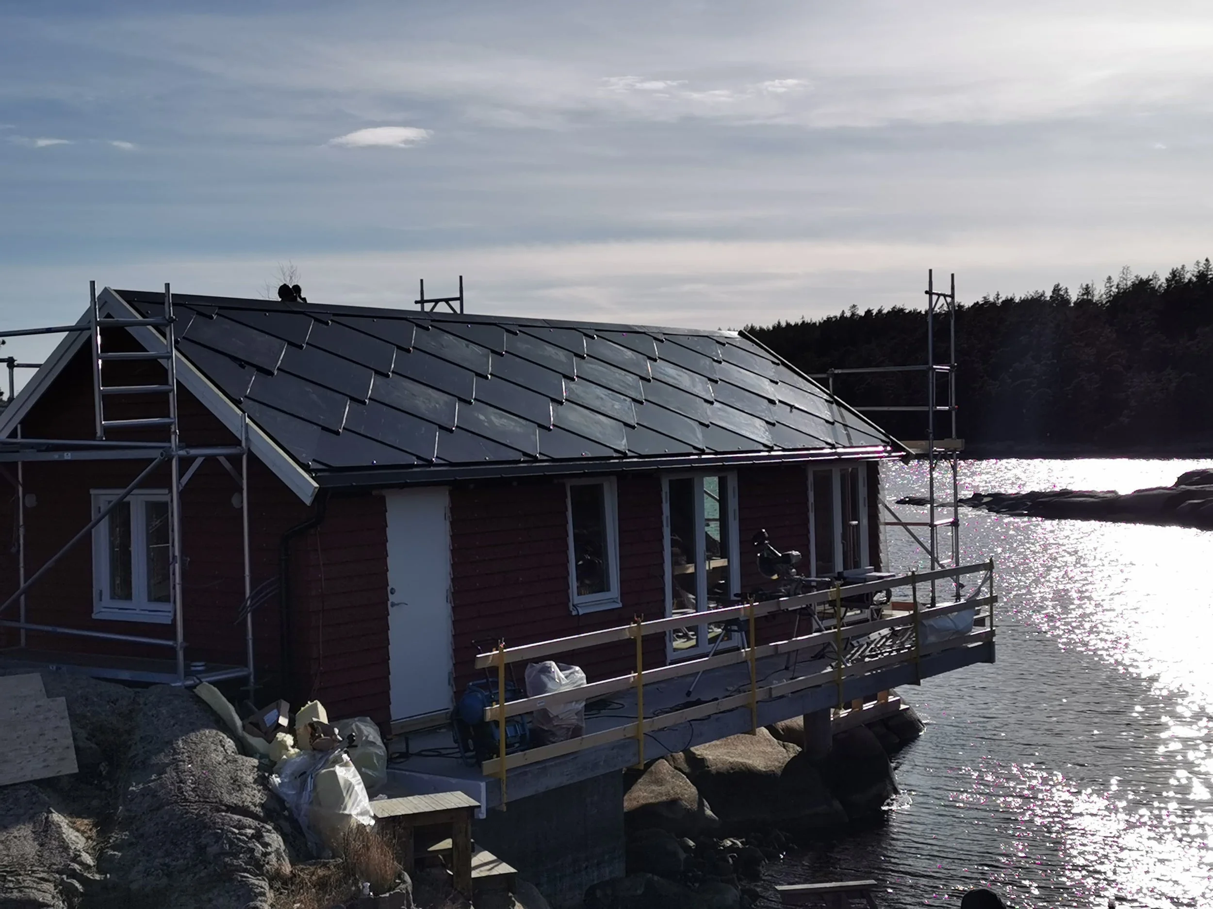 Sunstyle solcelletakstein hytte 5.jpeg
