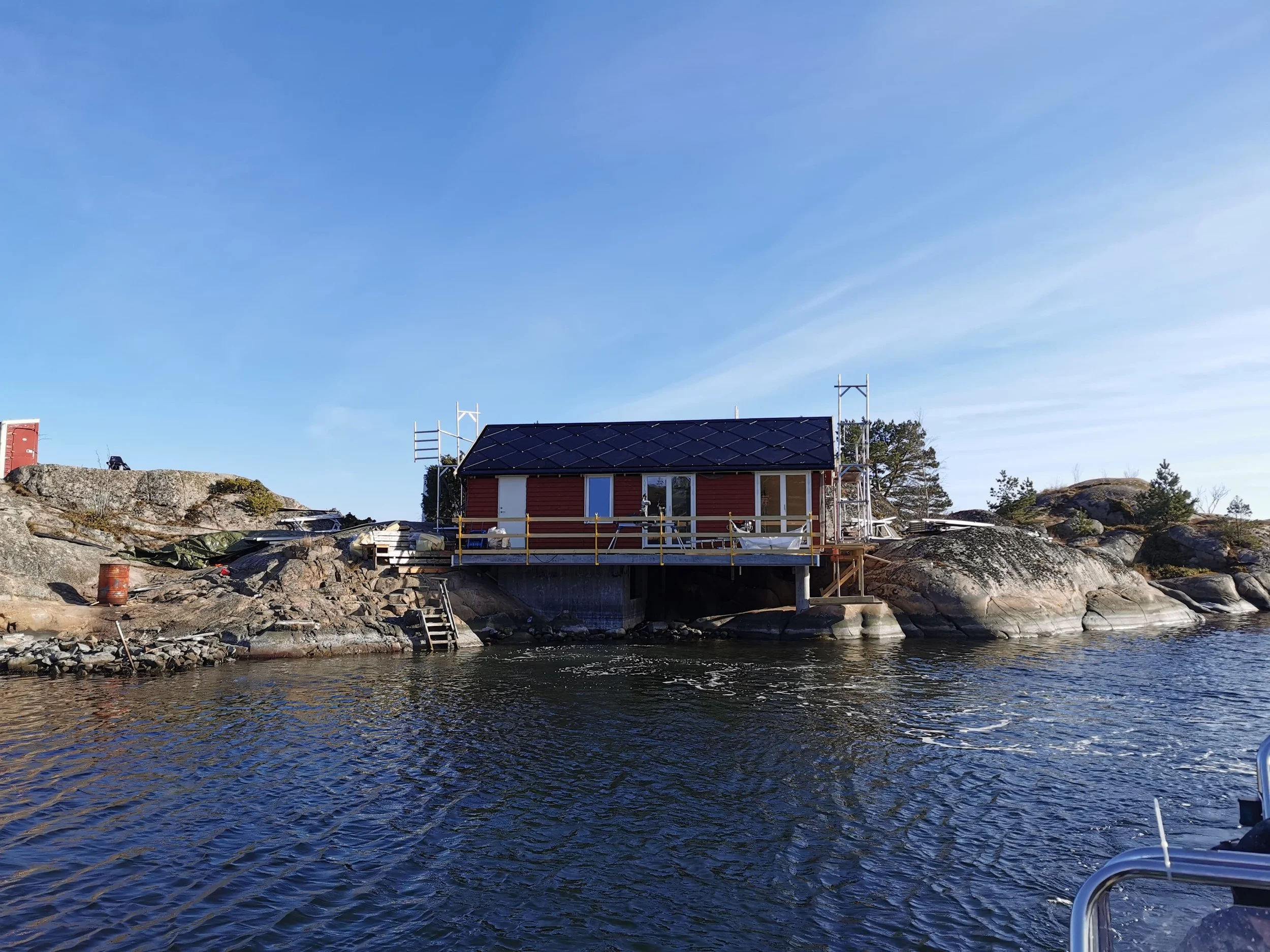 Sunstyle solcelletakstein hytte 1.jpeg