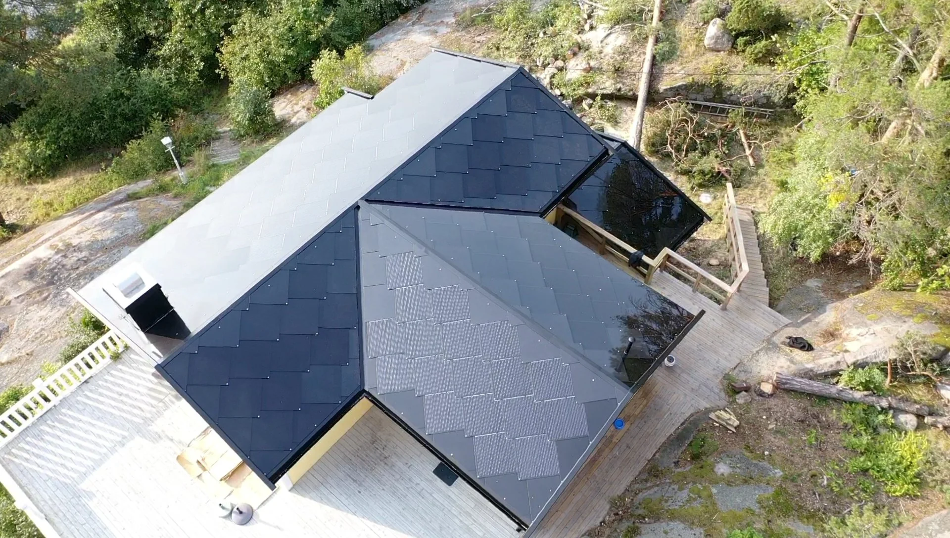 Sunstyle solcelletakstein hytte selforsynt 1.jpeg