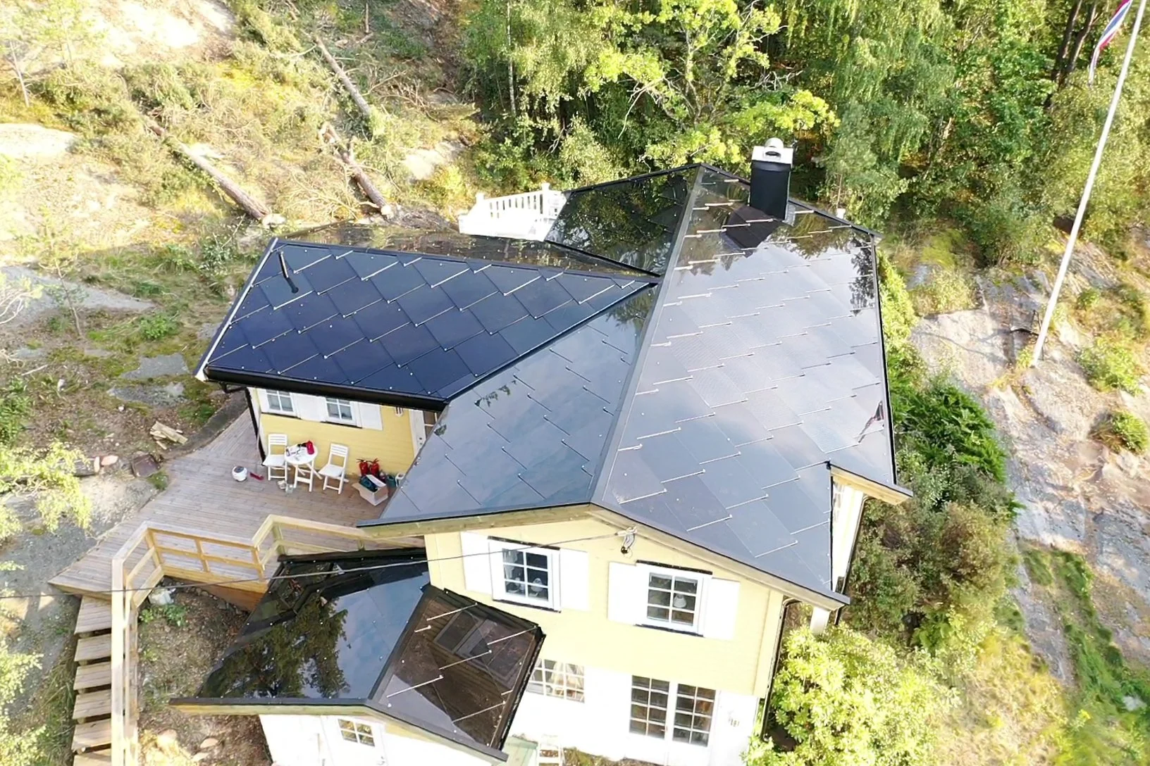 Sunstyle solcelletakstein hytte selforsynt 10.jpeg
