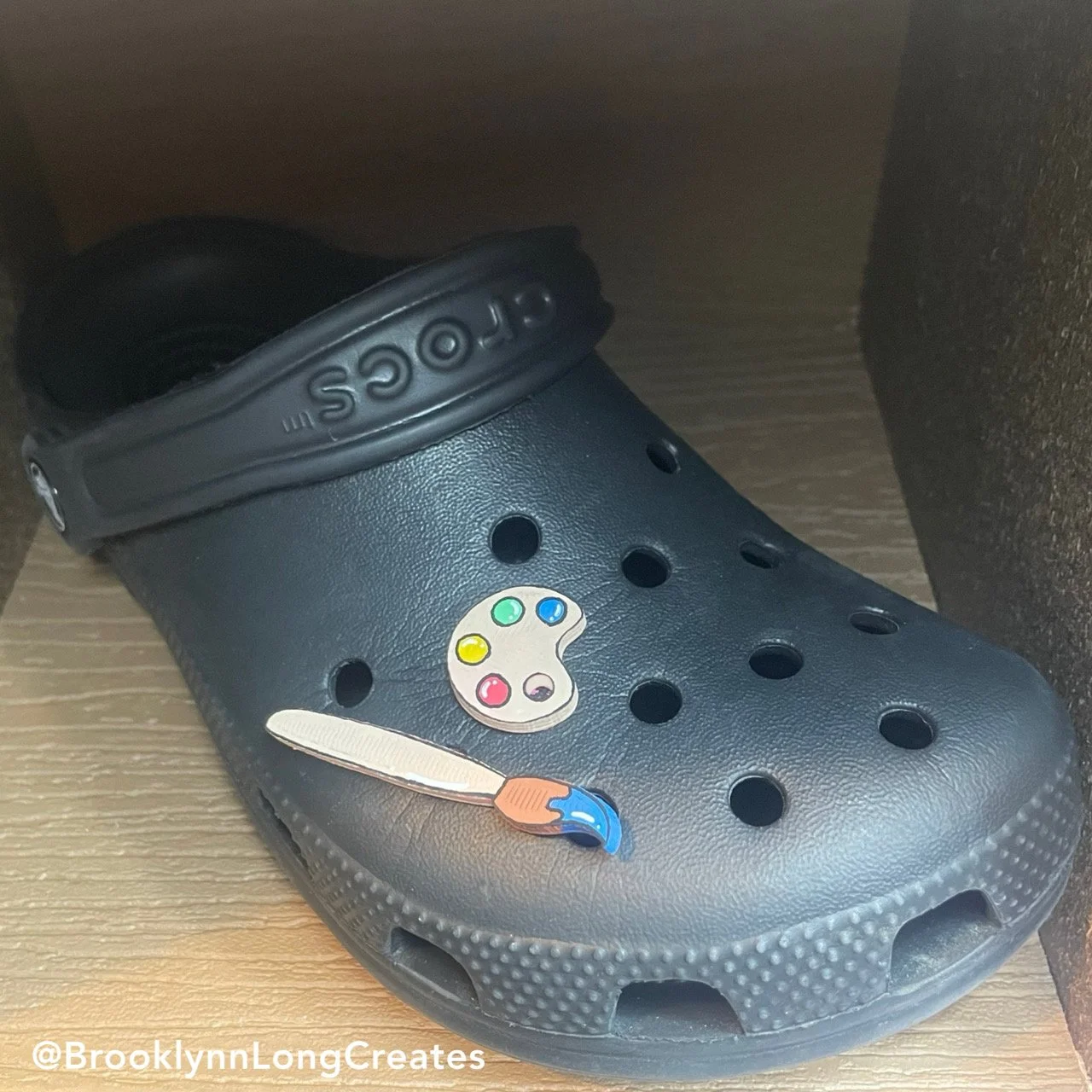 artist charms croc.JPG