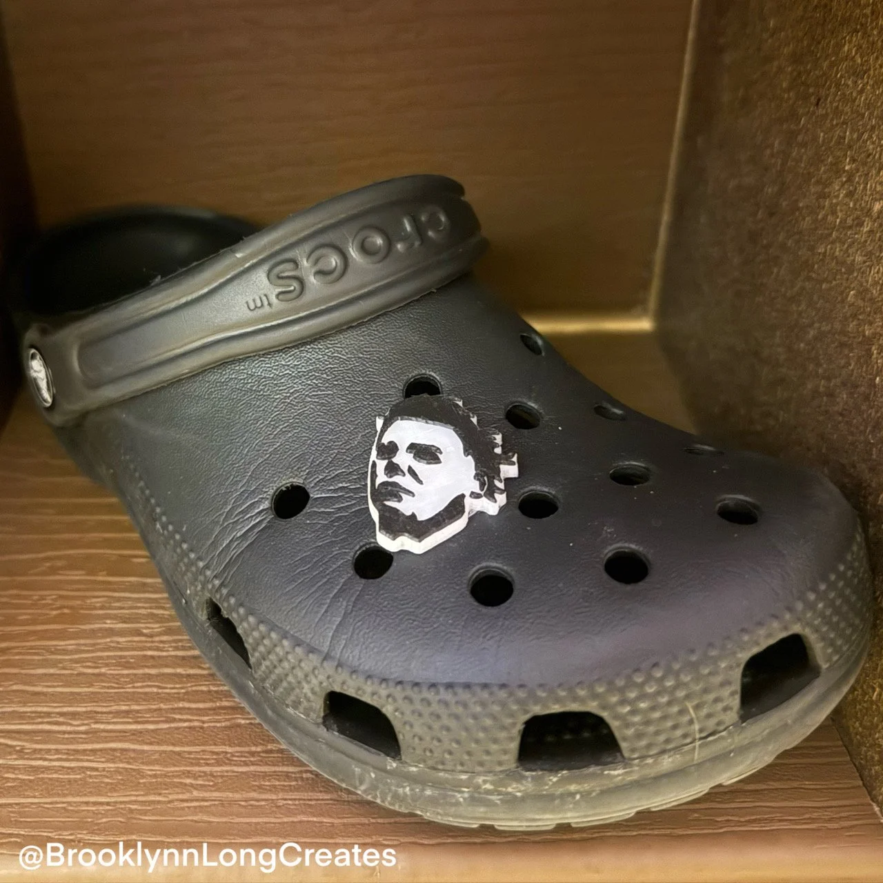 Michael Myers Charm Croc.JPG