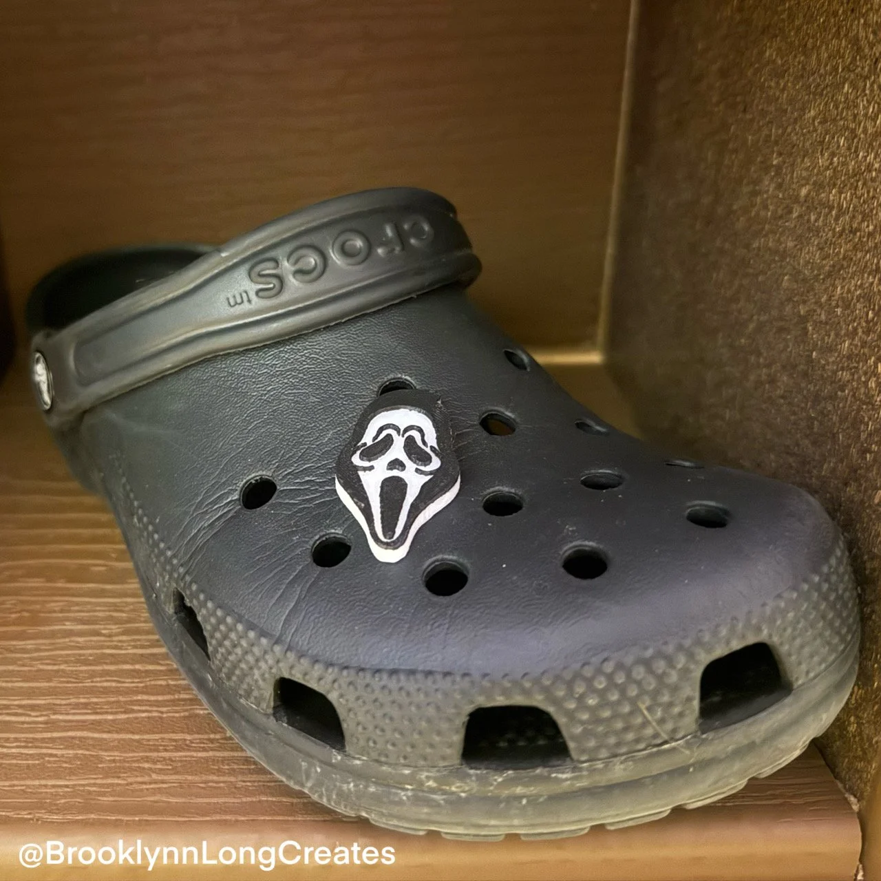 Ghostface Charm Croc.JPG