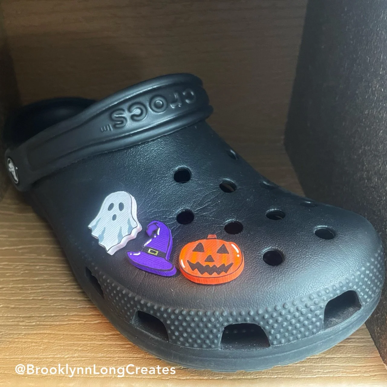 halloween charms crocs.JPG