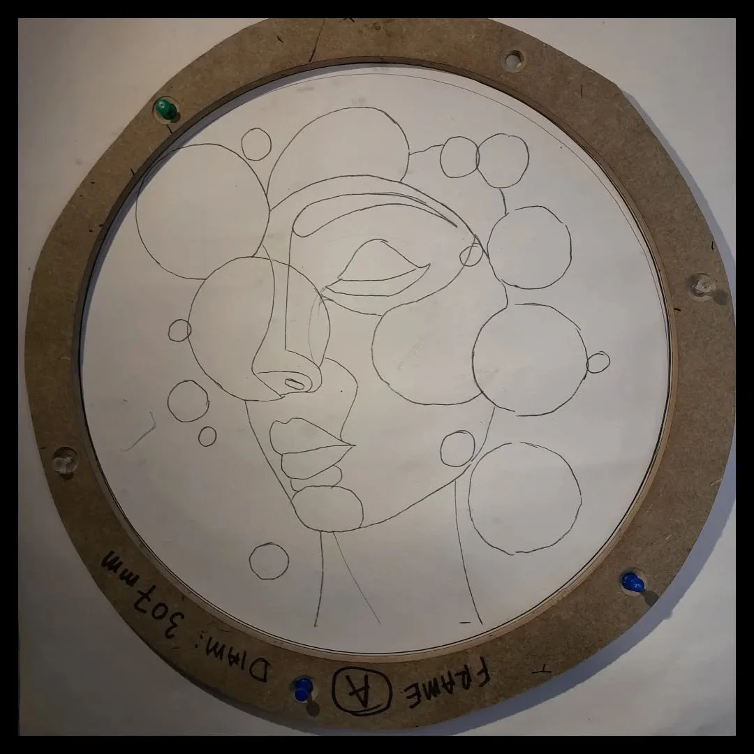 Work in progress...

Tiffany style stained glass, 305mm diam.

After much tinkering finally happy with the initial design, fingers crossed that I do it justice.

Update tomorrow 😀

#deco #glass #stainedglass #artdeco&nbsp; #glassart #abstract #abstr