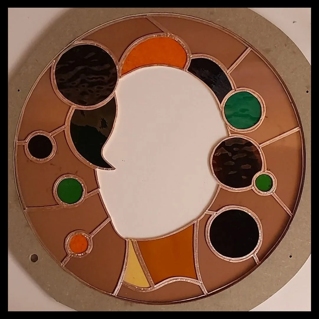 Work in progress....

Tiffany style stained glass. 305mm diam.

Good progress today, all ready for soldering etc. 

Reveal tomorrow 😁. 

#deco #glass #stainedglass #artdeco&nbsp; #glassart #abstract #abstractart #moderninteriors #interiordesign #uni