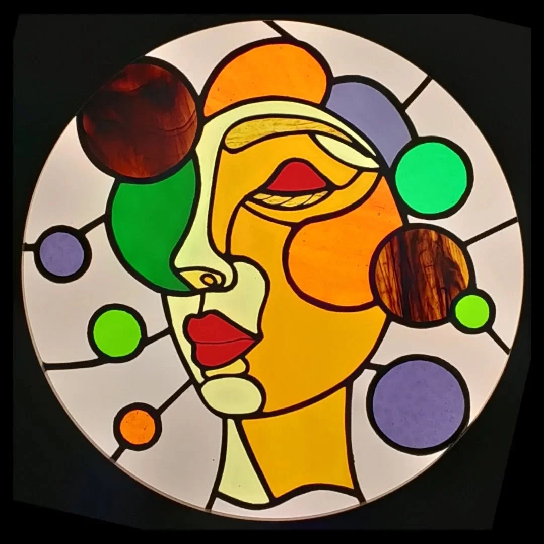 'Enigma 2'

Tiffany style stained glass 

305mm diameter 

#deco #glass #stainedglass #artdeco&nbsp; #glassart #abstract #abstractart #moderninteriors #interiordesign #uniqueart #originalart #modernart #escher