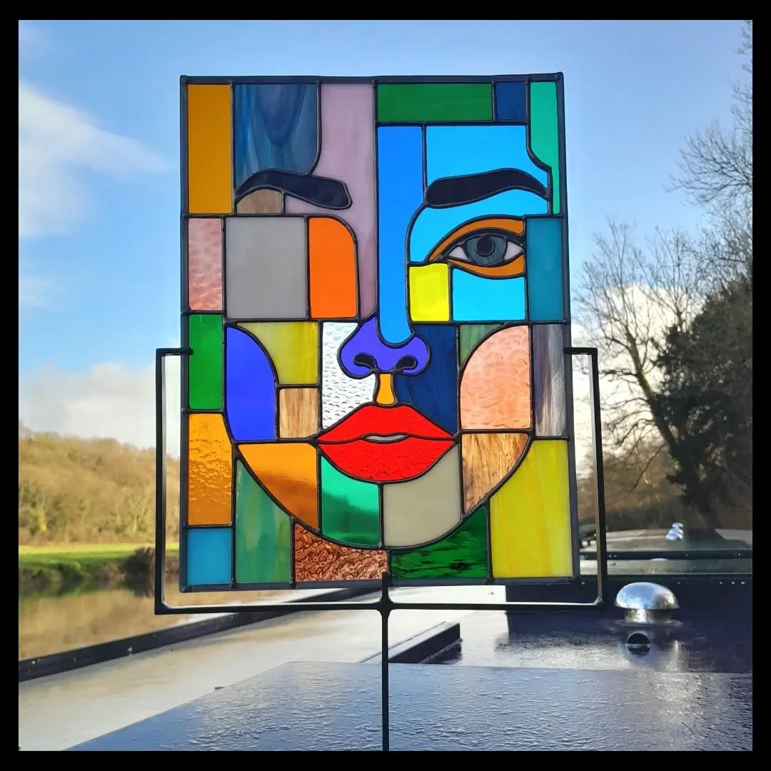 'Ava'

Tiffany style stained glass 

405mm x 305mm 

Eventually managed to dodge the weather and take a few quick shots of Ava.  Really happy with her ☺️. 

Avaliable shortly.&nbsp; Click the link in my bio to head over to my shop or DM me.

#deco #g