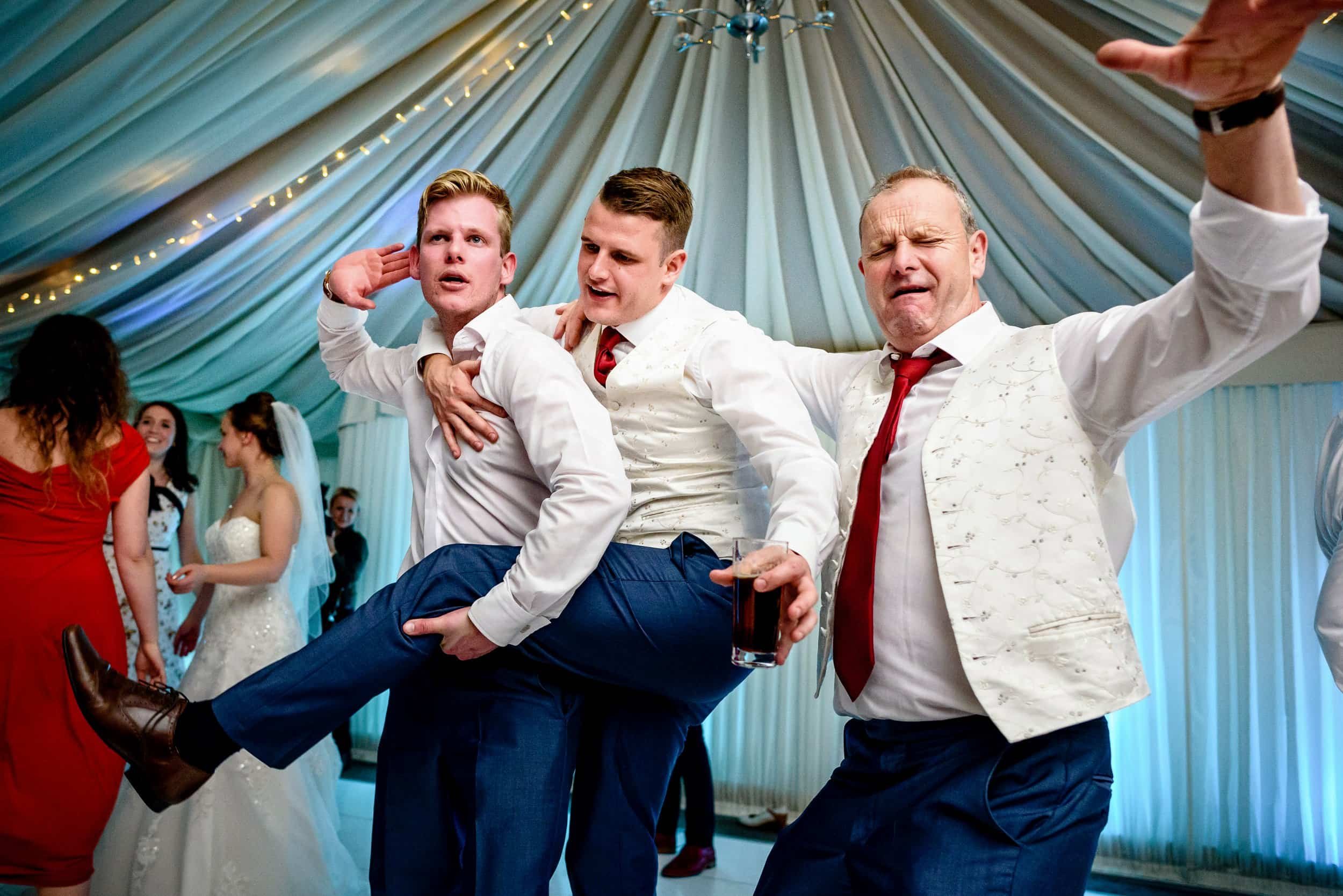 Oxwich Bay wedding photos by Carmarthenshire wedding photographer Real and Rich Photography.