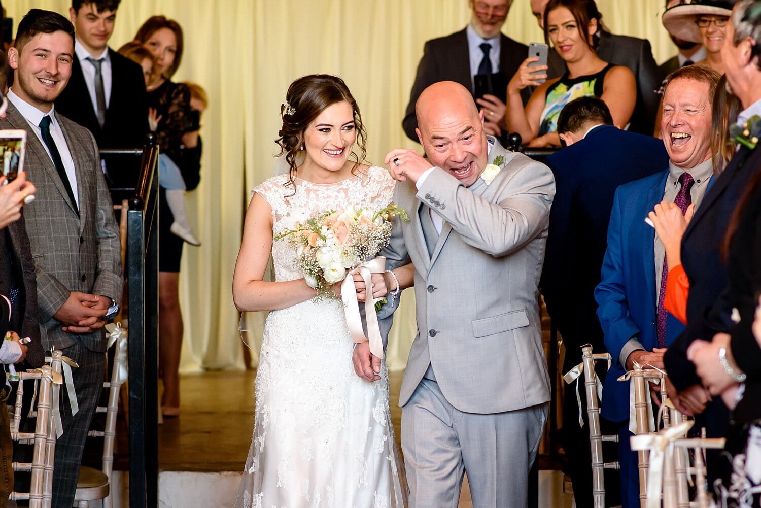 Rosedew Farm wedding photos by Real and Rich Photography.