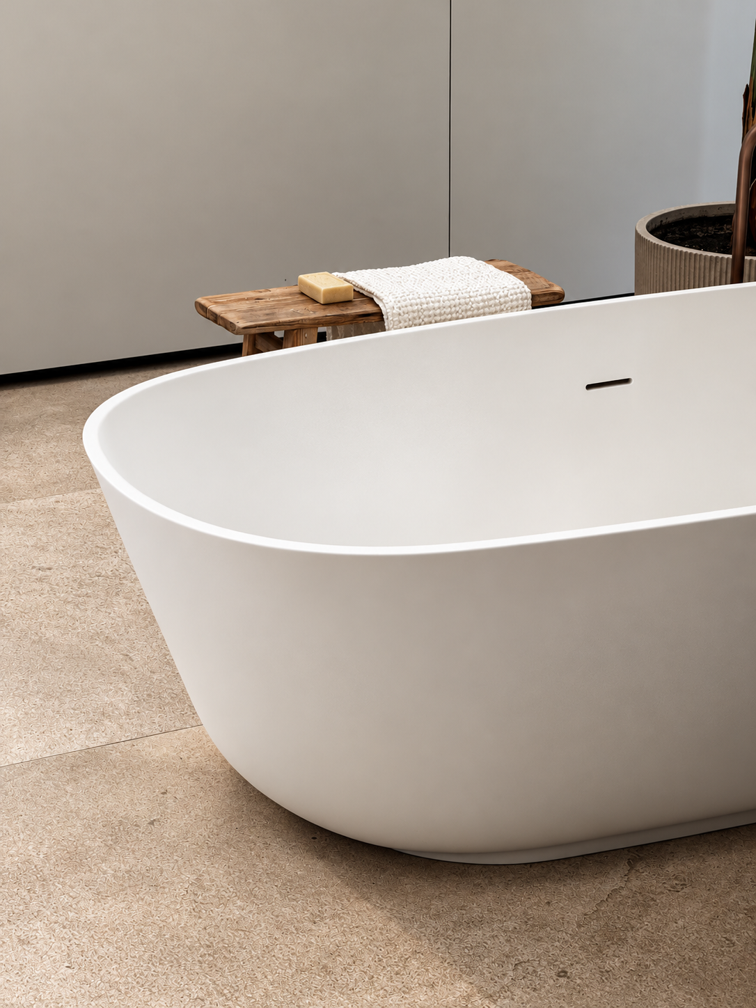 Baia_bathtub_antolini_lupi_showroom_display_Abitalia.png