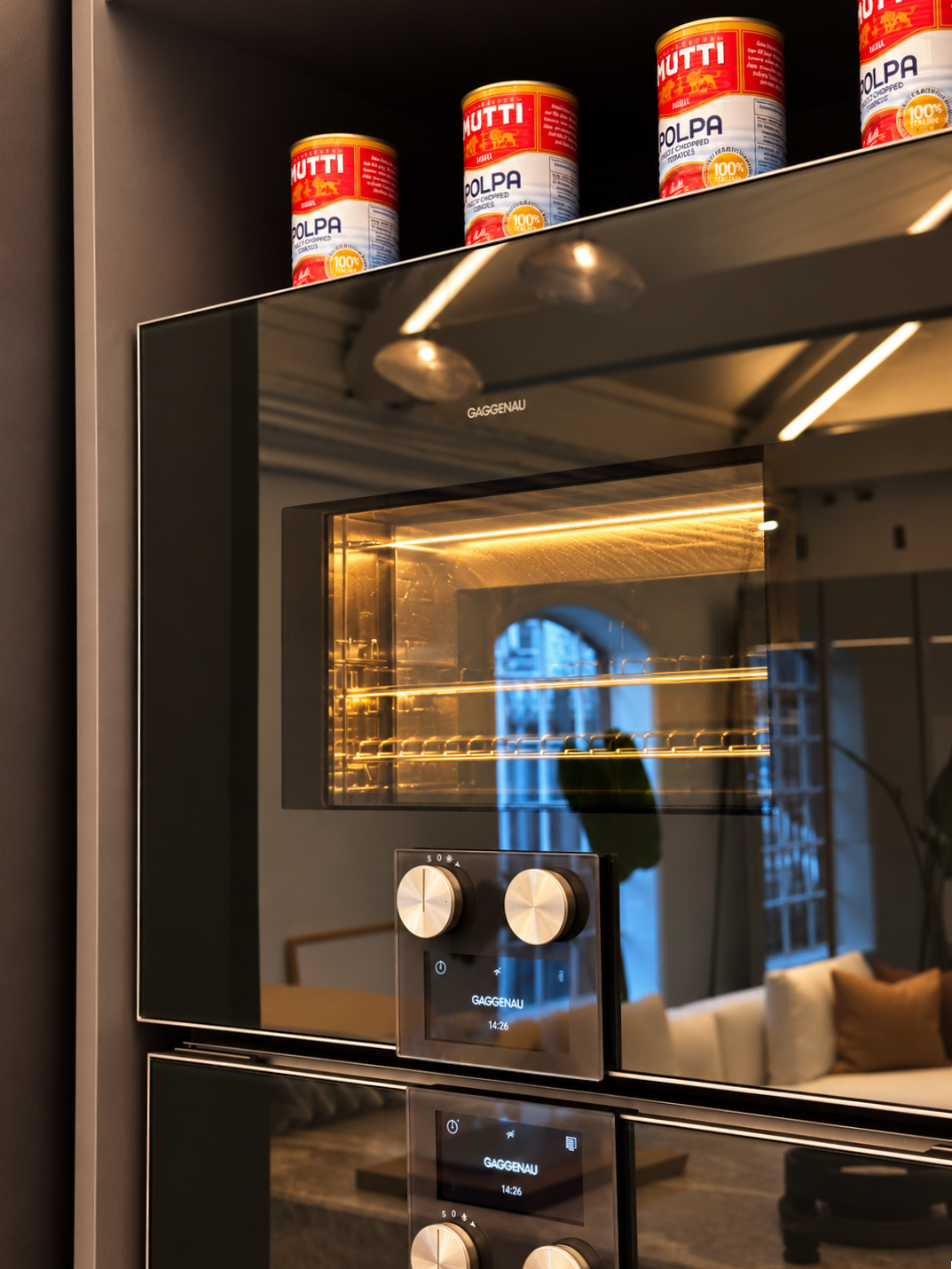 Luxury Gaggenau Oven with Mutti Cans.png