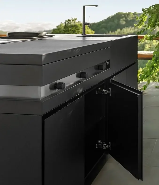 Talenti Tikal outdoor kitchen featuring modular design, durable heat-resistant painted stainless steel, and concrete-effect stoneware, supplied by Abitalia South Coast in Dorset, Hampshire, and Surrey.