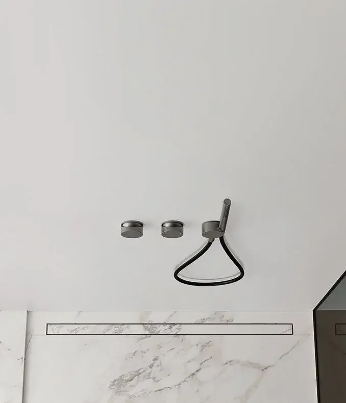 Makro shower tray designed with porcelain tiles, showcased by Abitalia South Coast in Dorset, Hampshire, and Surrey, UK.