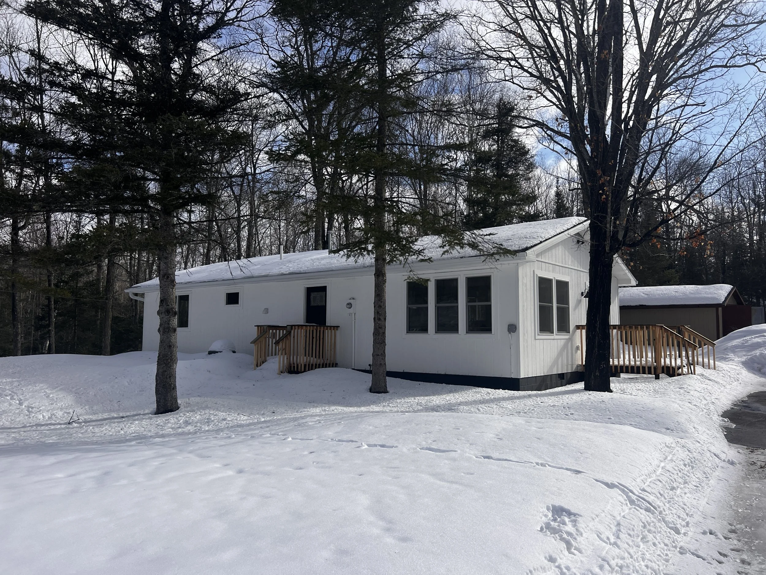 Trillium Cottage in the snow
