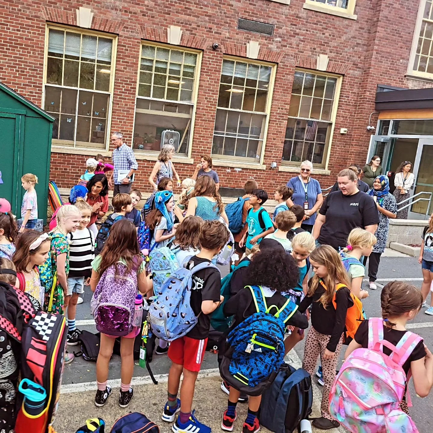 School's back session, and with shuffling schedules, we had a few spots open in our Youth Chorus and Modern Music Ensemble (for 4th-6th graders). These programs are gonna be so good -- check em out! Supported tuition option available.