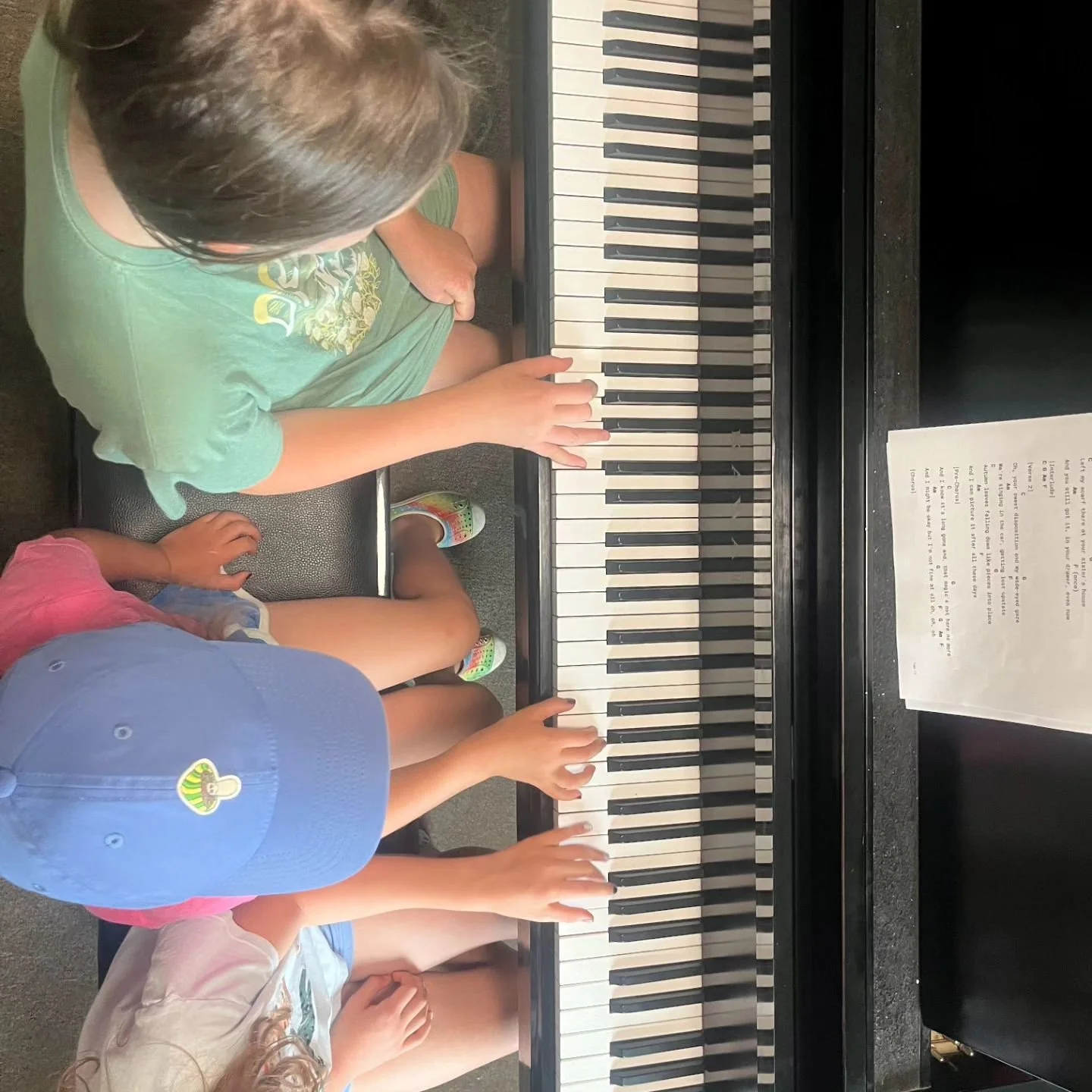 It's our last week of Rock Camp over here and it's got us super psyched for the after school Modern Music Ensemble and Youth Chorus! Check em thru the bio. @erin_eberhardt

#MontP❤️ 
#MonteverdiMusic 
#KidsRock
#MusicalKids 
#CommunityMusicSchool