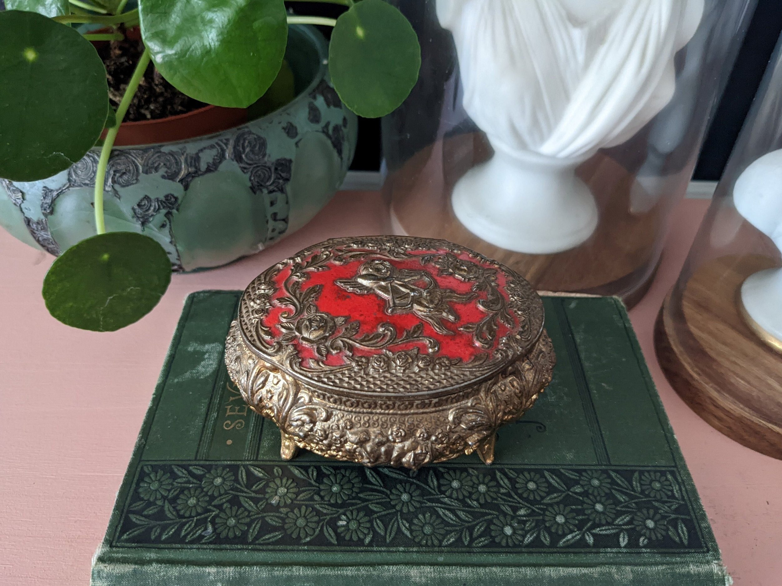 https://i.etsystatic.com/8494428/r/il/cc8bb2/3976741326/il_fullxfull.3976741326_knhl.jpg