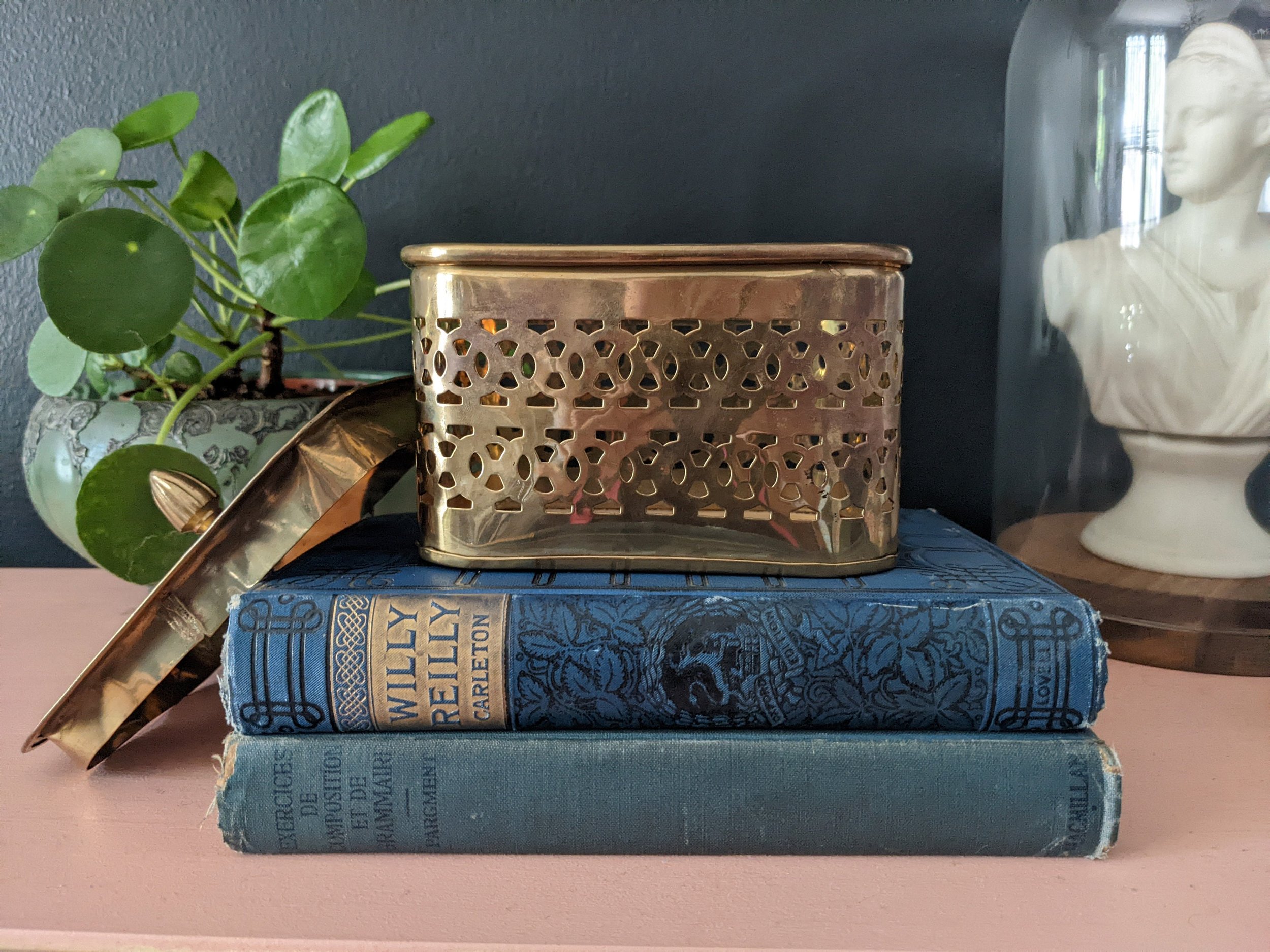 https://i.etsystatic.com/8494428/r/il/c00282/3960967192/il_fullxfull.3960967192_k7ww.jpg