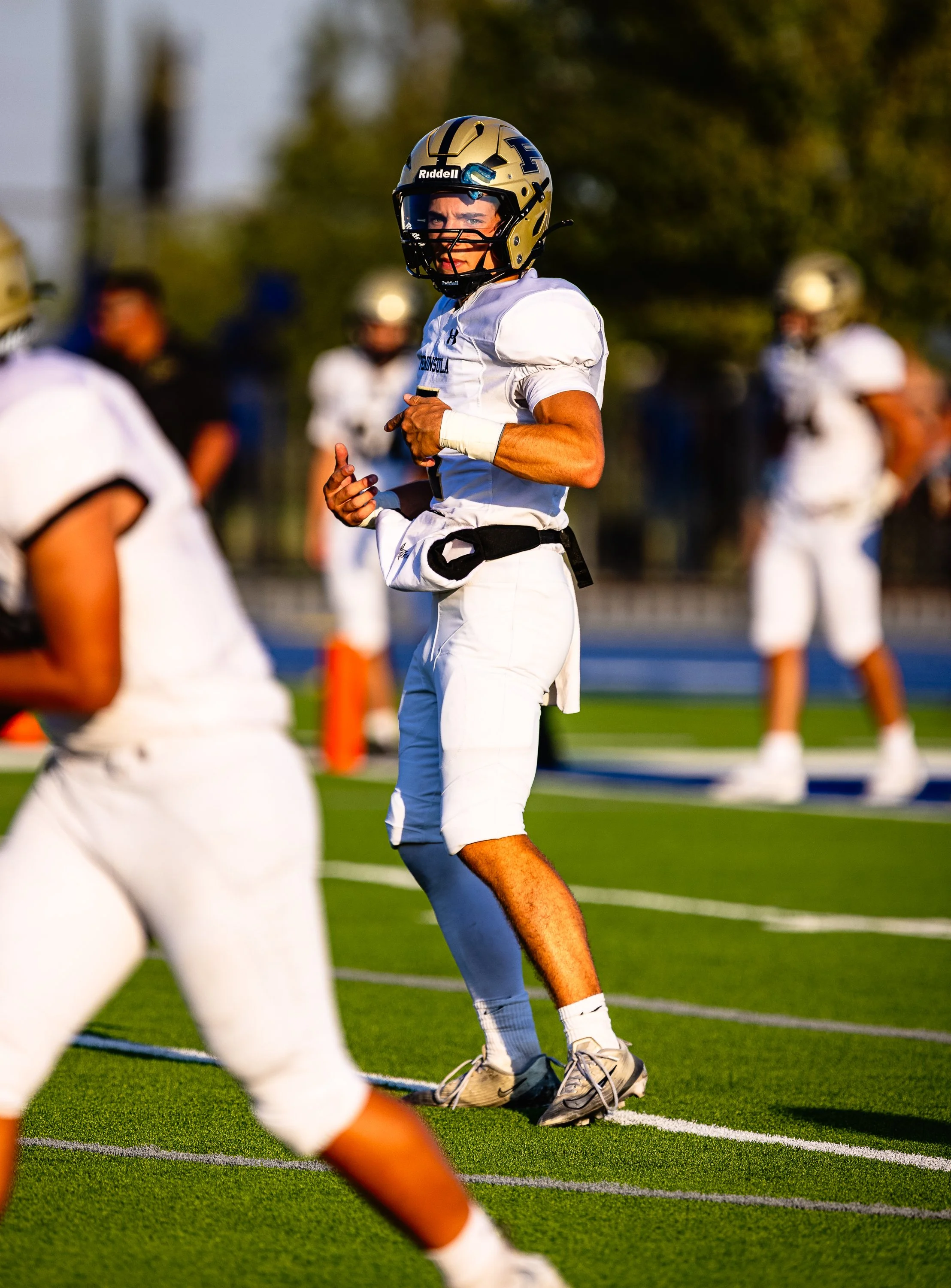 AltaLomaHSvsPeninsulaHS_VarFootball (27 of 104).jpg