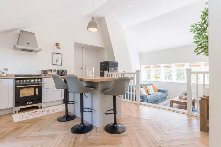 What buyers notice before they know they’ve noticed it