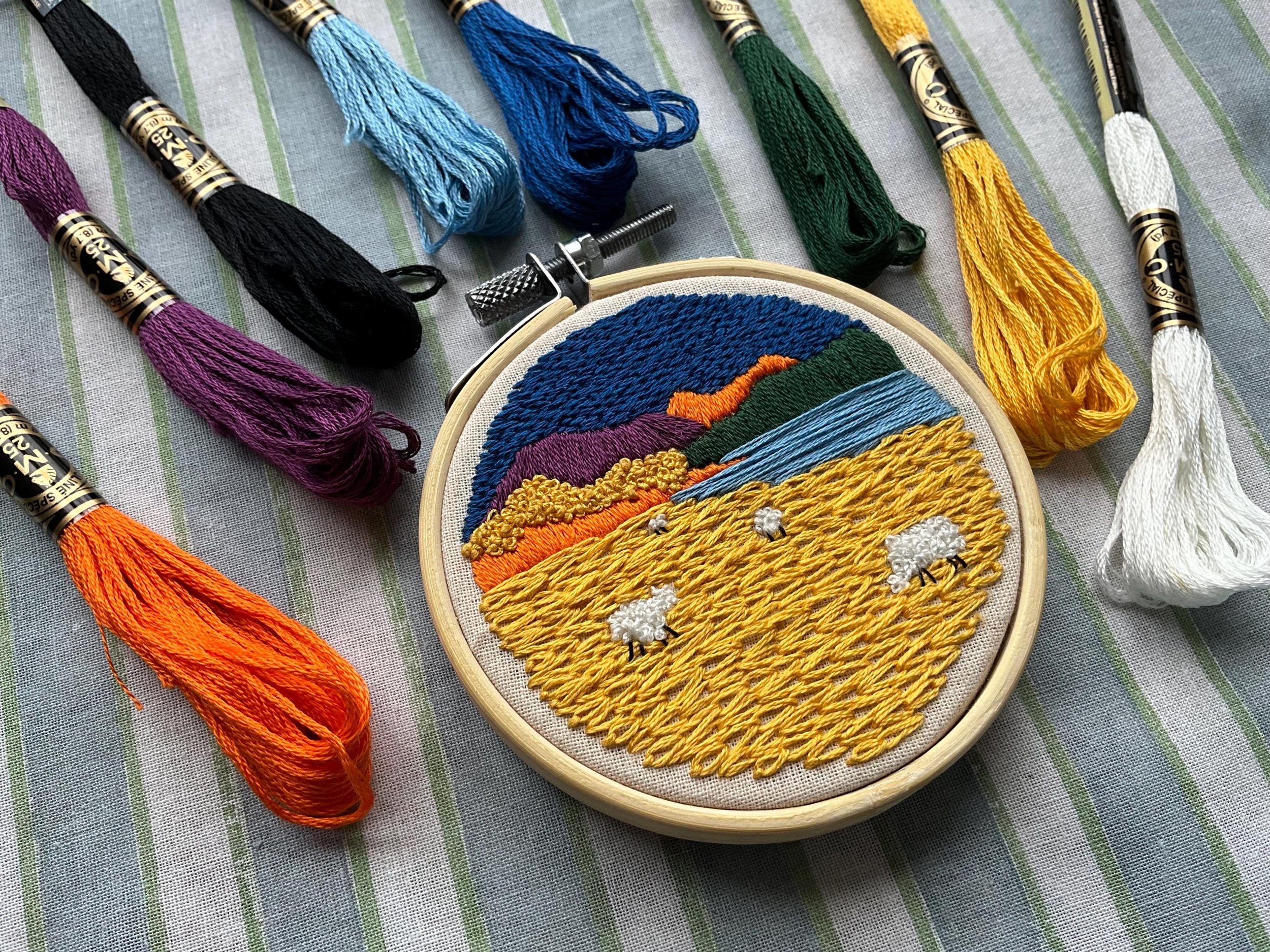 https://i.etsystatic.com/23503936/r/il/2cfe44/6711861749/il_fullxfull.6711861749_mhot.jpg