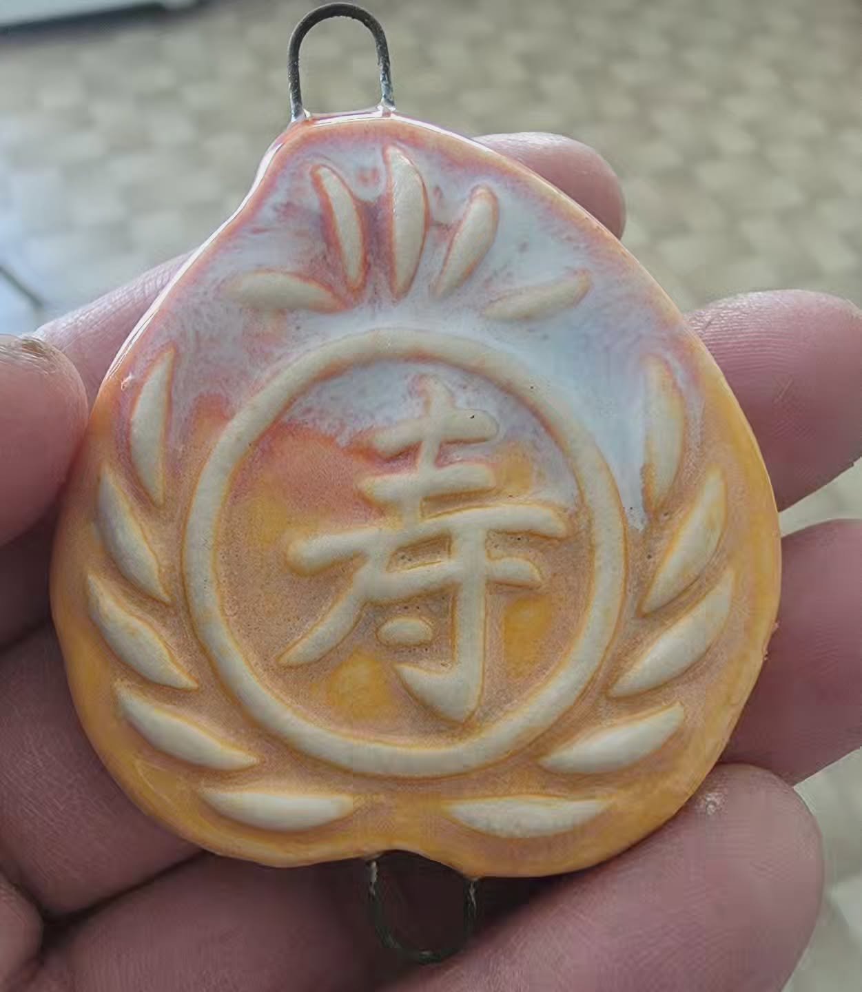 I love these colors!

#ceramics #stoneware #handmade #chineseartist #chineseart #spectrumglazes #chinesenewyear #Goodluck #bipocmakers #massachusettsartist #ornament