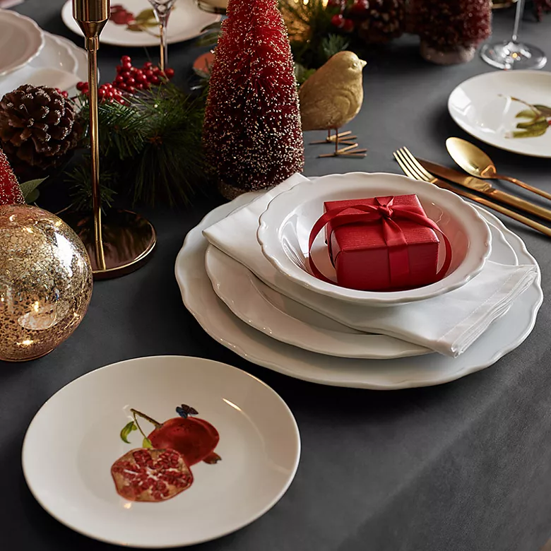 Elevate Your Celebrations: A Comprehensive Guide to Choosing the Perfect Christmas Dinner Sets