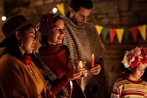 How do People Typically Celebrate Christmas Eve — Christmas Enthusiasts