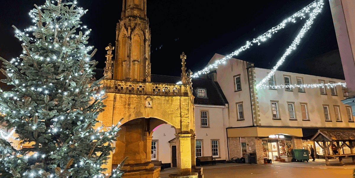 shepton mallet christmas lights switch on 2025, shepton mallet sunday market christmas event, somerset christmas lights switch on nights, small town christmas events somerset 2025, shepton mallet festive market stalls