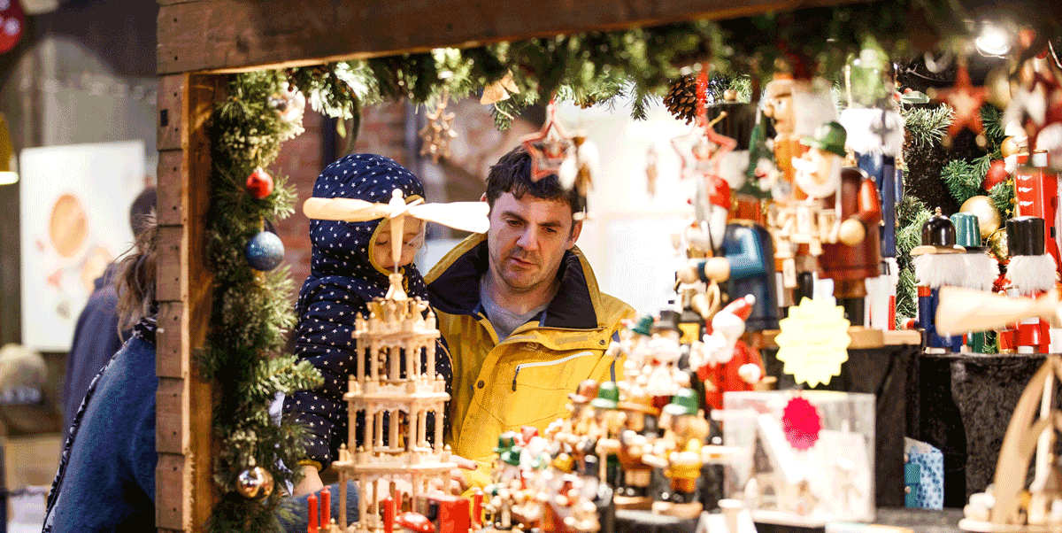 andover hawk conservancy trust christmas market, hawk conservancy christmas market 2025, andover christmas markets hampshire, festive markets at hawk conservancy trust, family friendly christmas market andover