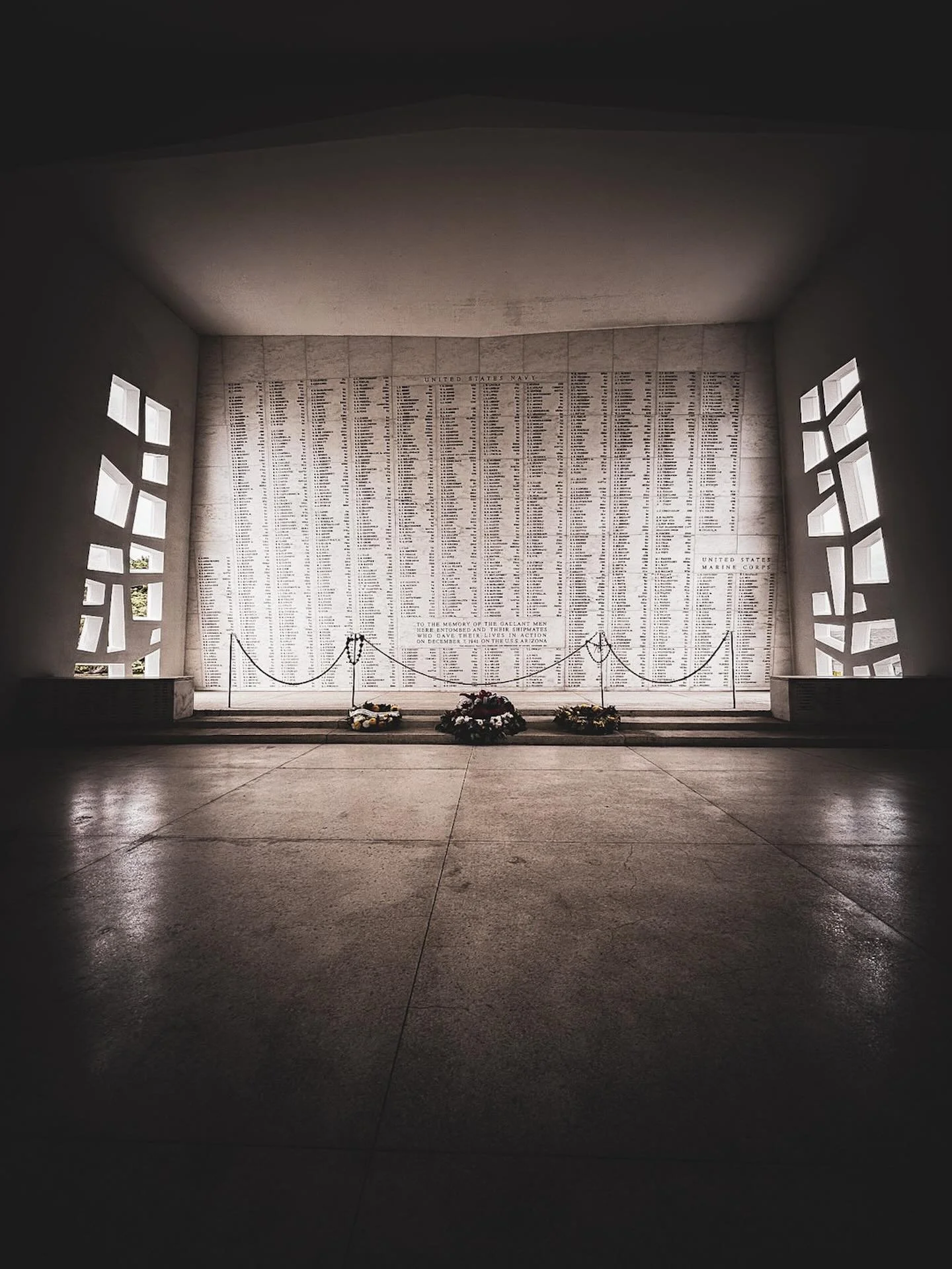 Mandatory stop. 
*
*
*
#ussarizonamemorial🇺🇸 @suemanganphotography