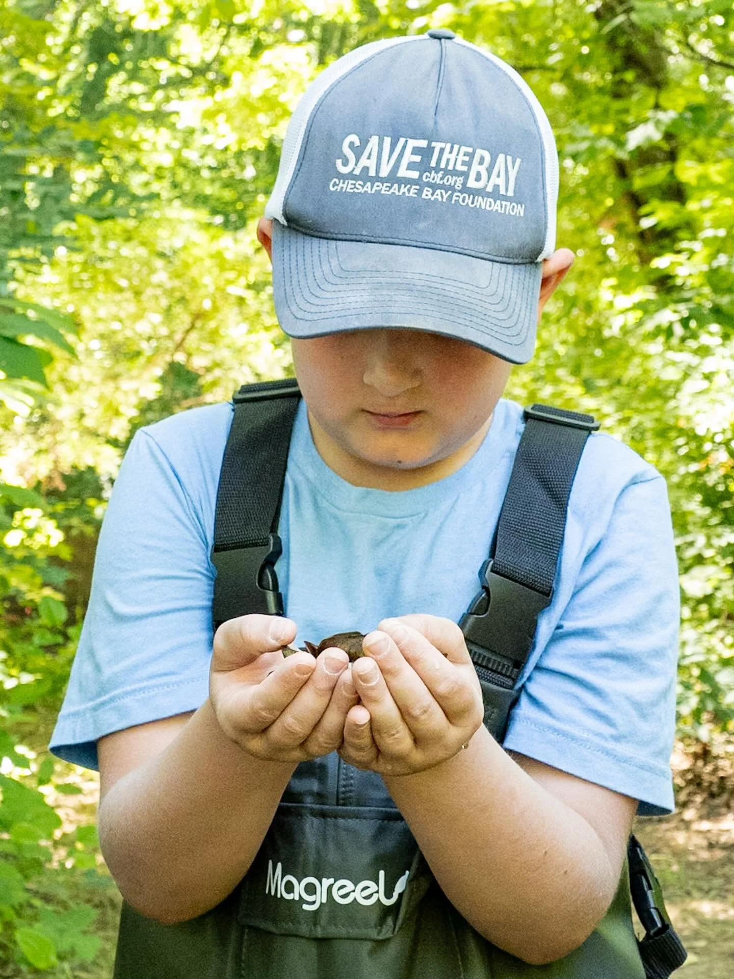 Alewife Floater mussels all moved in to the south Anna River! Over 700 were released today! Many great partners in getting this done! 
*
*
*
@cbf_virginia @chesapeakebayfoundation  #alewifefloater @suemanganphotography #savethebay
