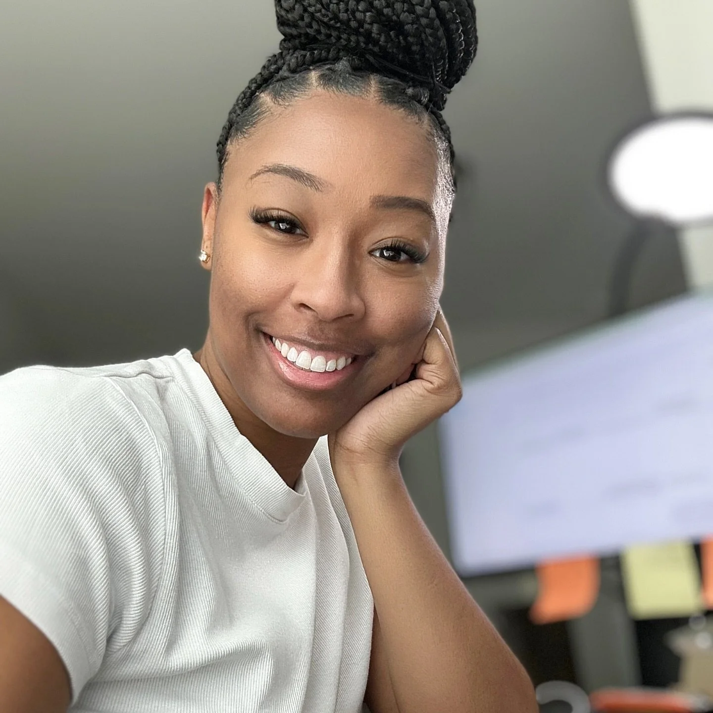 🗣️ &ldquo;Allow me to reintroduce myself&hellip;&rdquo;
It&rsquo;s officially been a year since I created this page, so it&rsquo;s only right I reintroduce myself and give you a little peek into my life. I&rsquo;m so glad you&rsquo;re here&mdash;whe