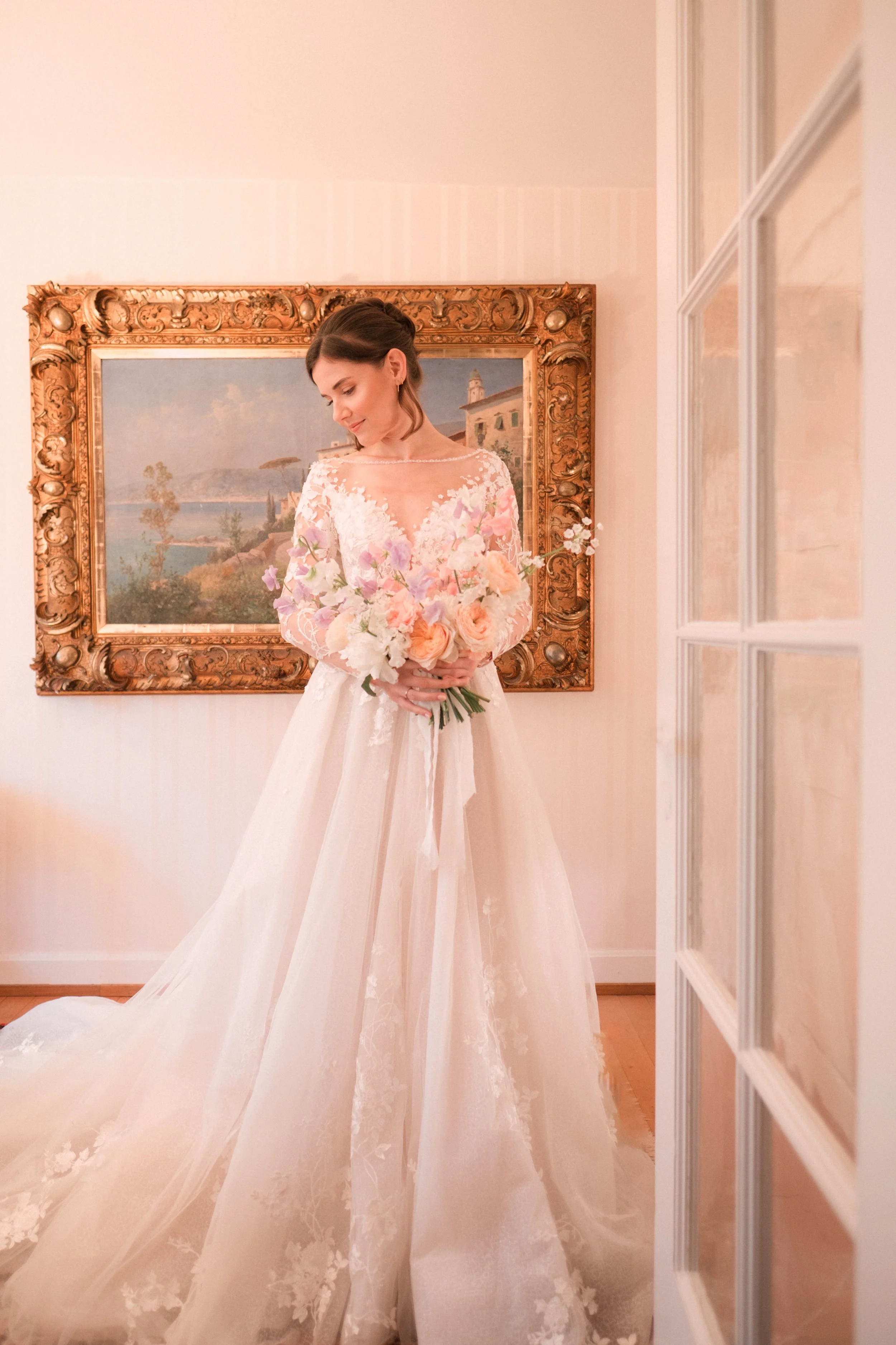 Wildflowery bridal bouquet.jpg