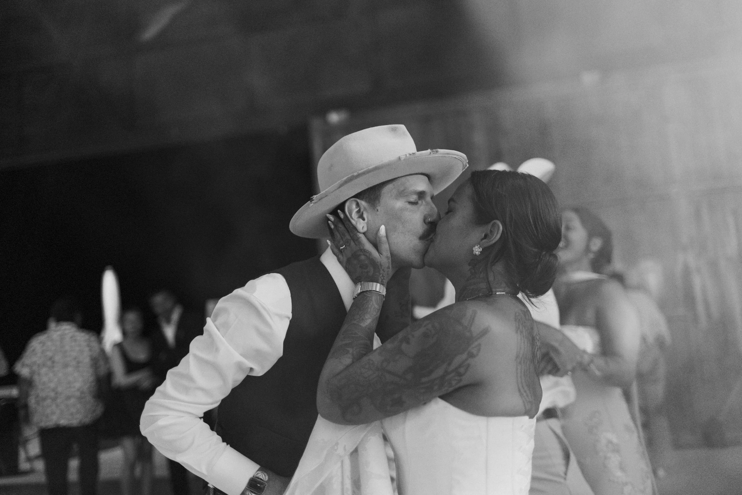 wildflowery wedding.jpg