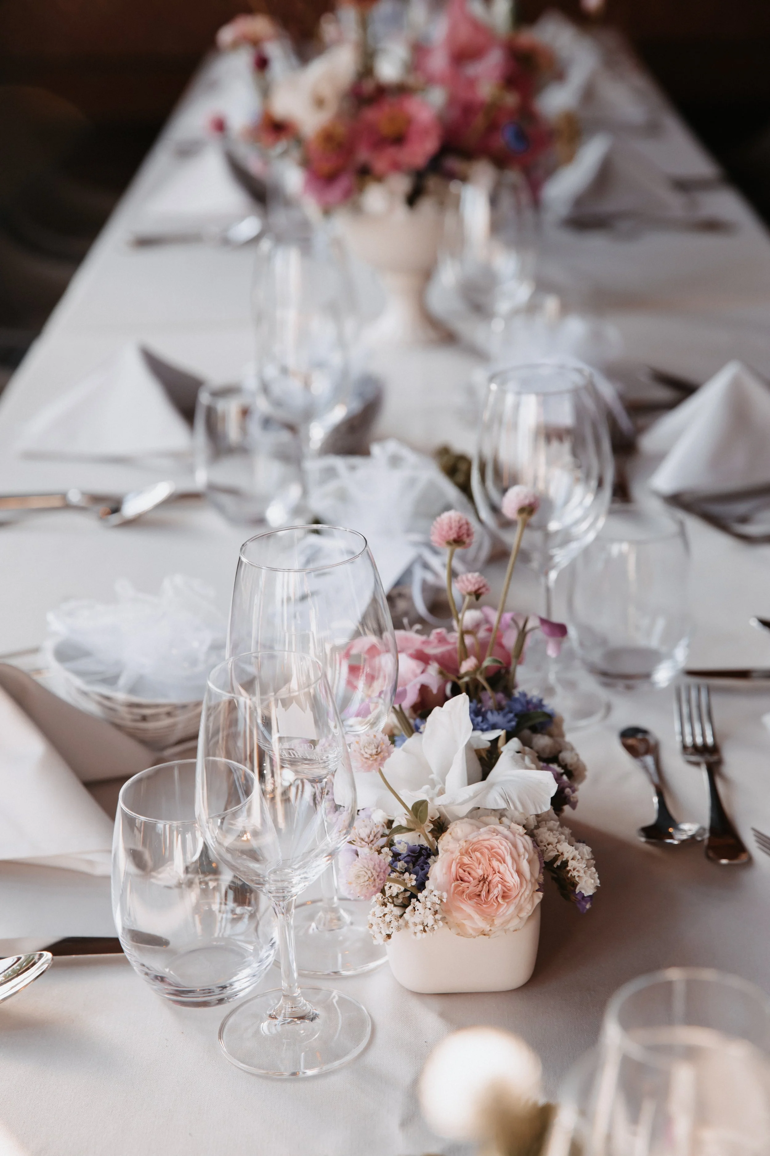 Wildflowery wedding florist switzerland.jpg