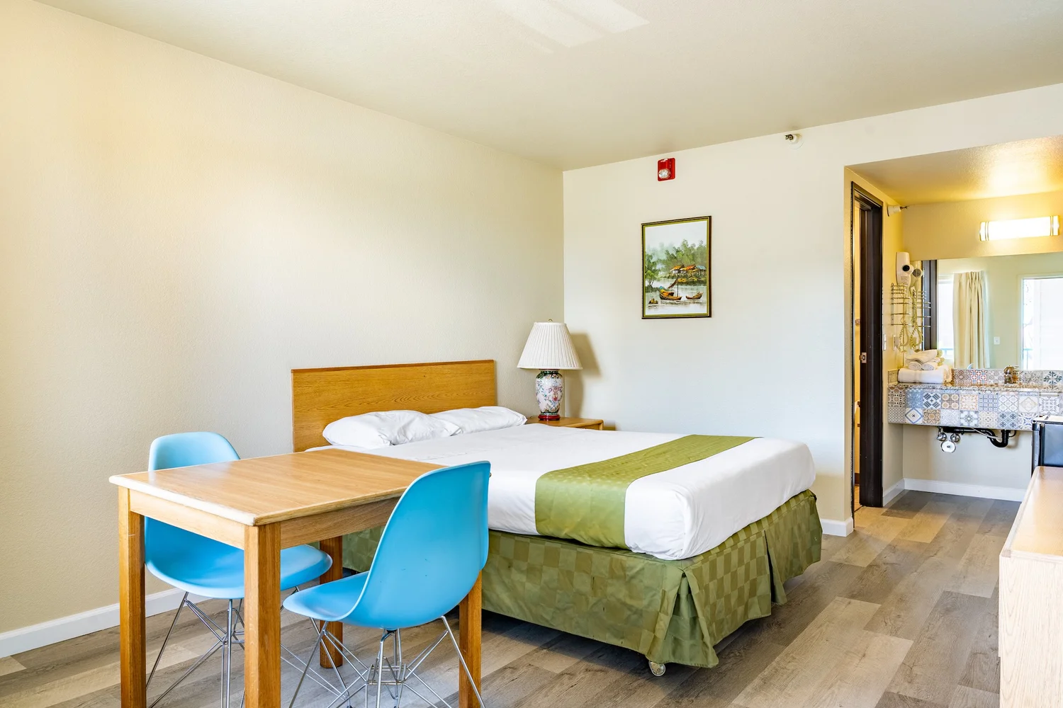 Rooms — City Inn