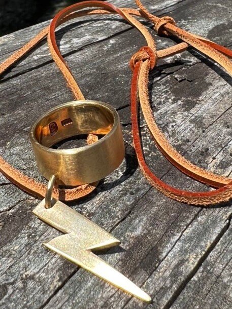 https://i.etsystatic.com/15383900/r/il/891f09/4053843849/il_fullxfull.4053843849_g3bd.jpg