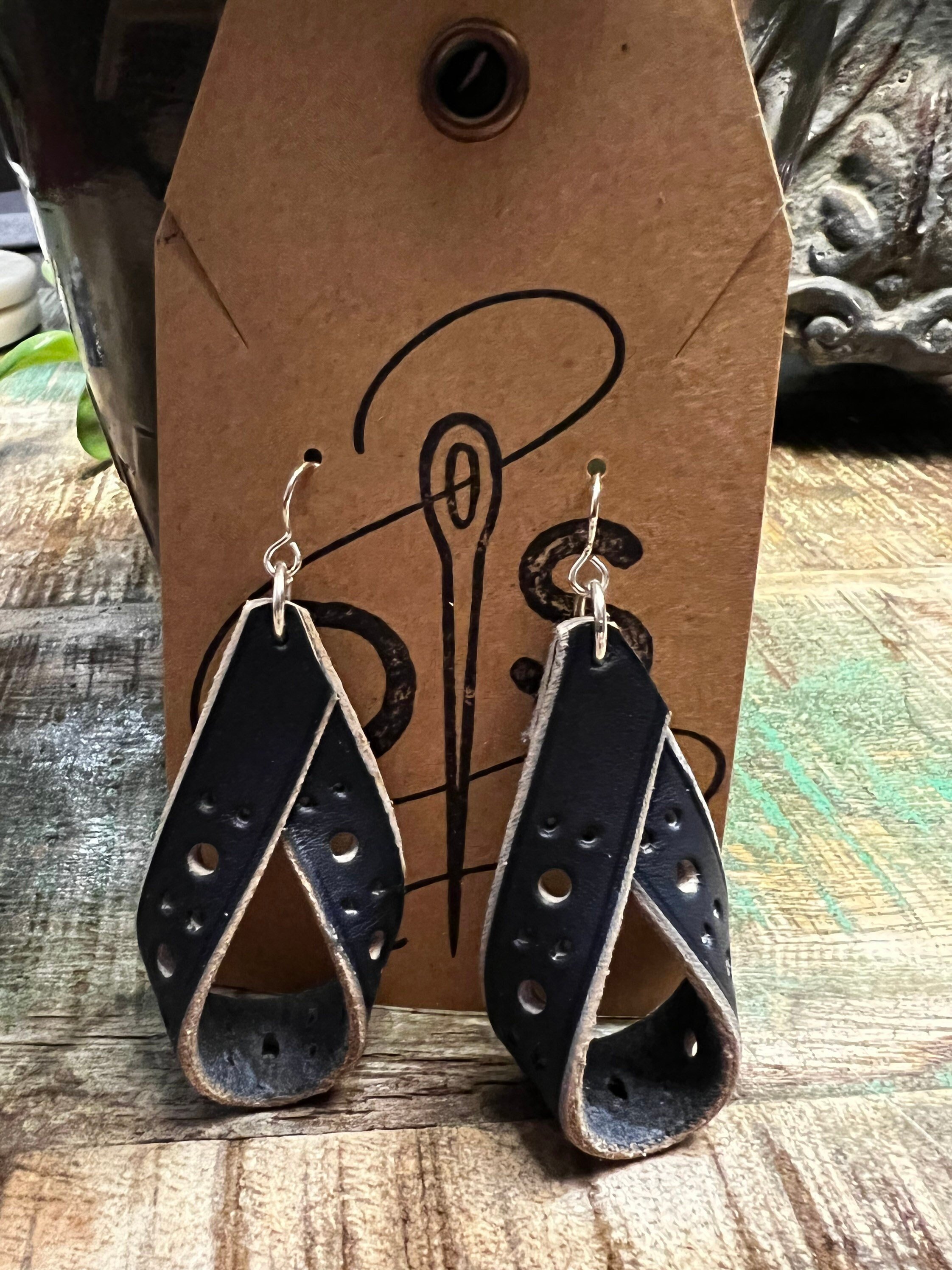 https://i.etsystatic.com/15383900/r/il/4146cb/3682810425/il_fullxfull.3682810425_iuy4.jpg