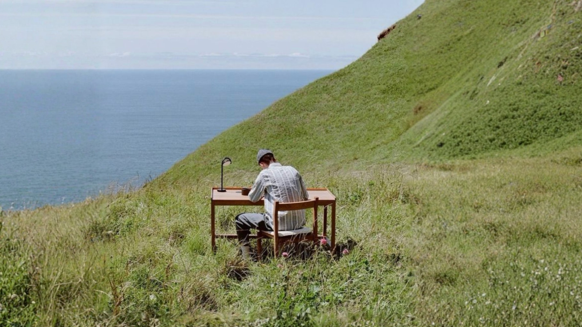 12 Claude Prompts That Will Help You Write Better LinkedIn Content