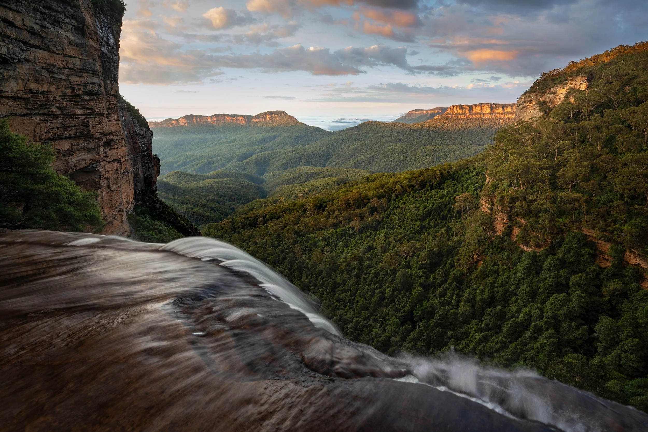 A watery view over The Jamison Valley