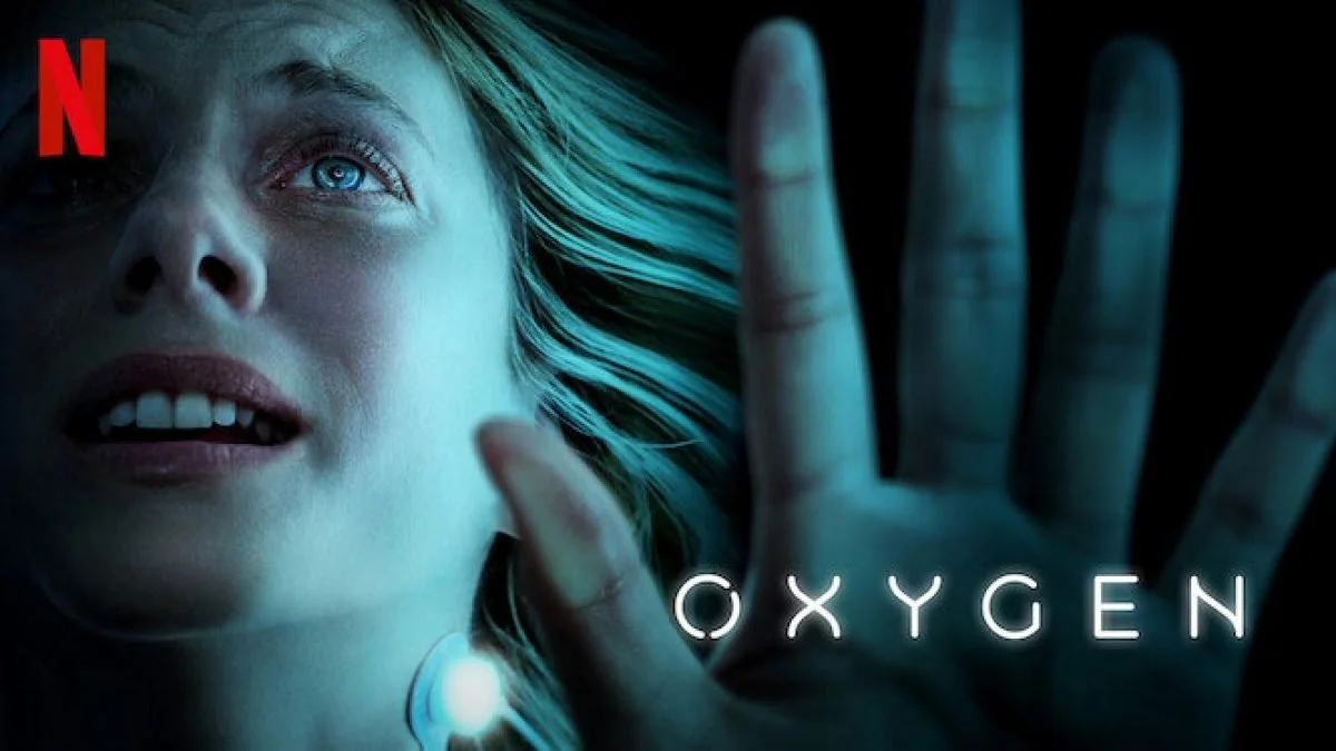 Oxygen (2021) Breathlessly Adds New Dimensions to Single Location Horror