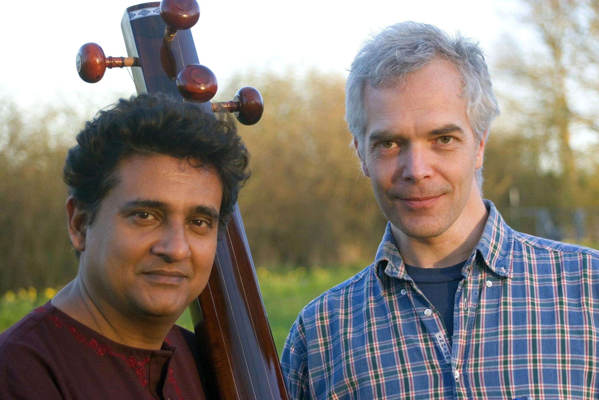 Ashish Sankrityayan & Skye Løfvander: Dhrupad, Hildegard og overtoner